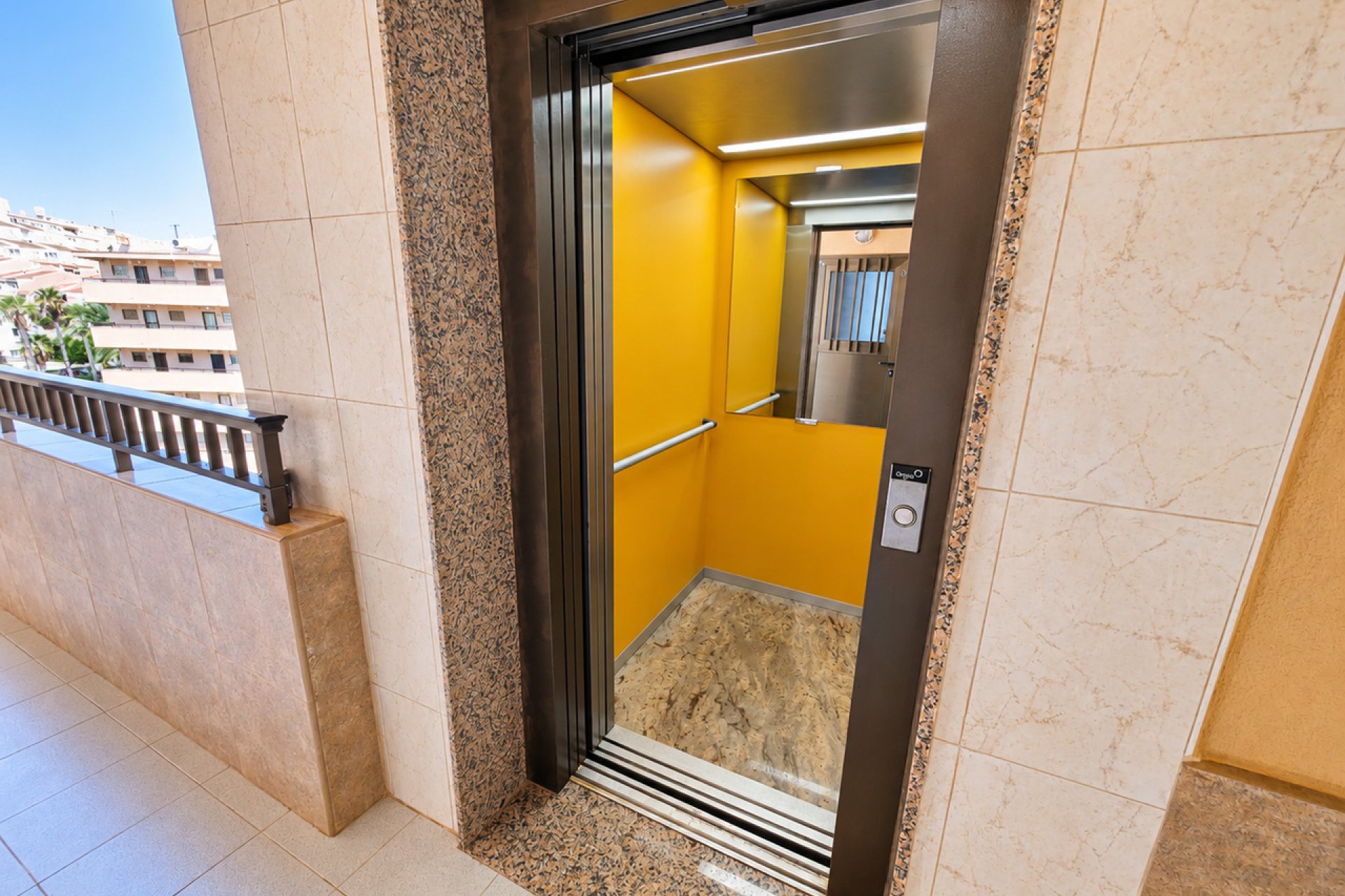 Wiederverkauf - Wohnung -
Torrevieja - Costa Blanca