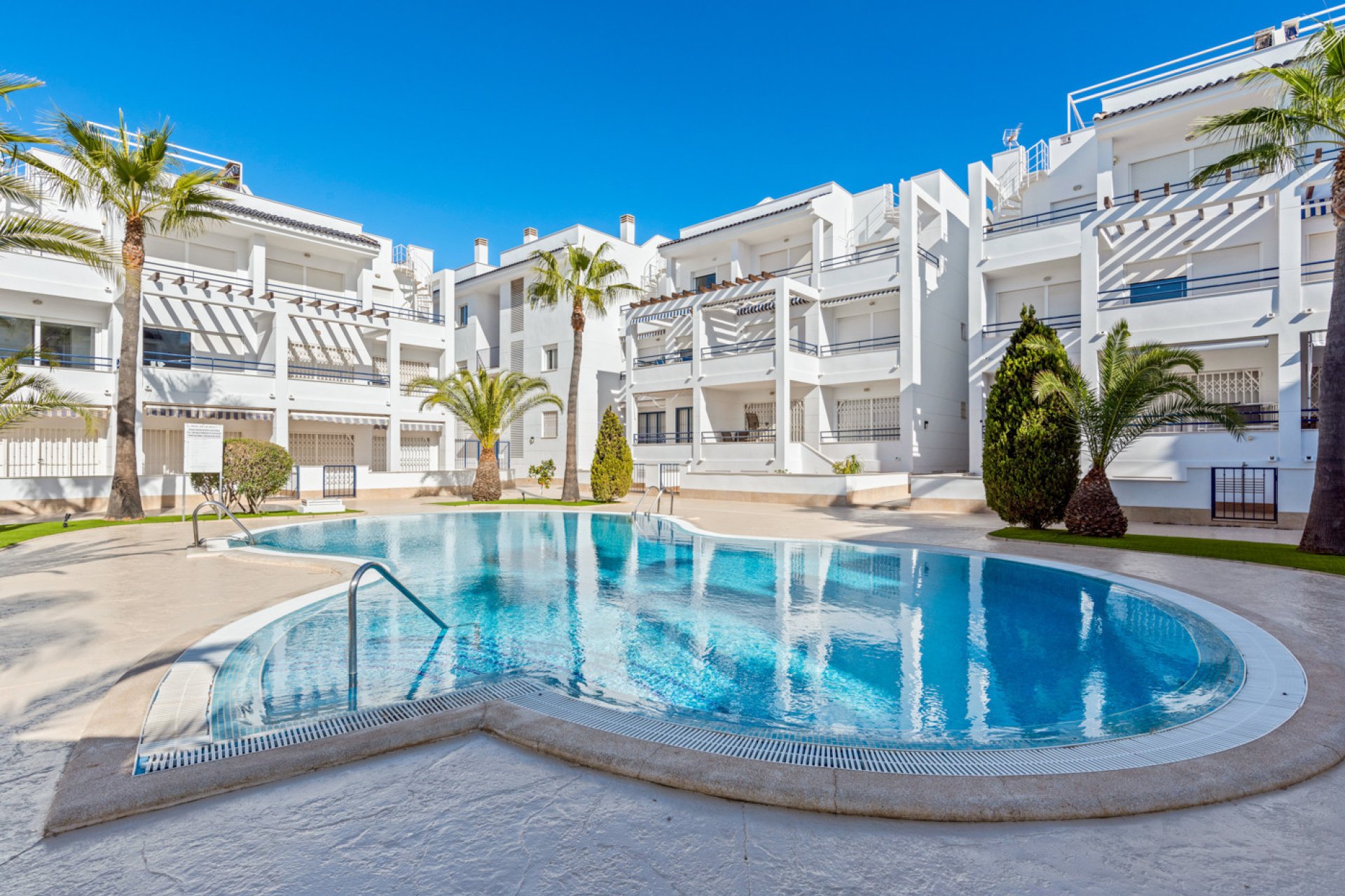 Wiederverkauf - Wohnung -
Torrevieja - Costa Blanca