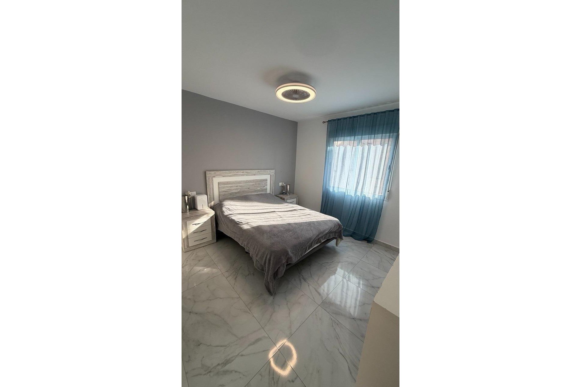Wiederverkauf - Wohnung -
Torrevieja - Curva Del Palangre