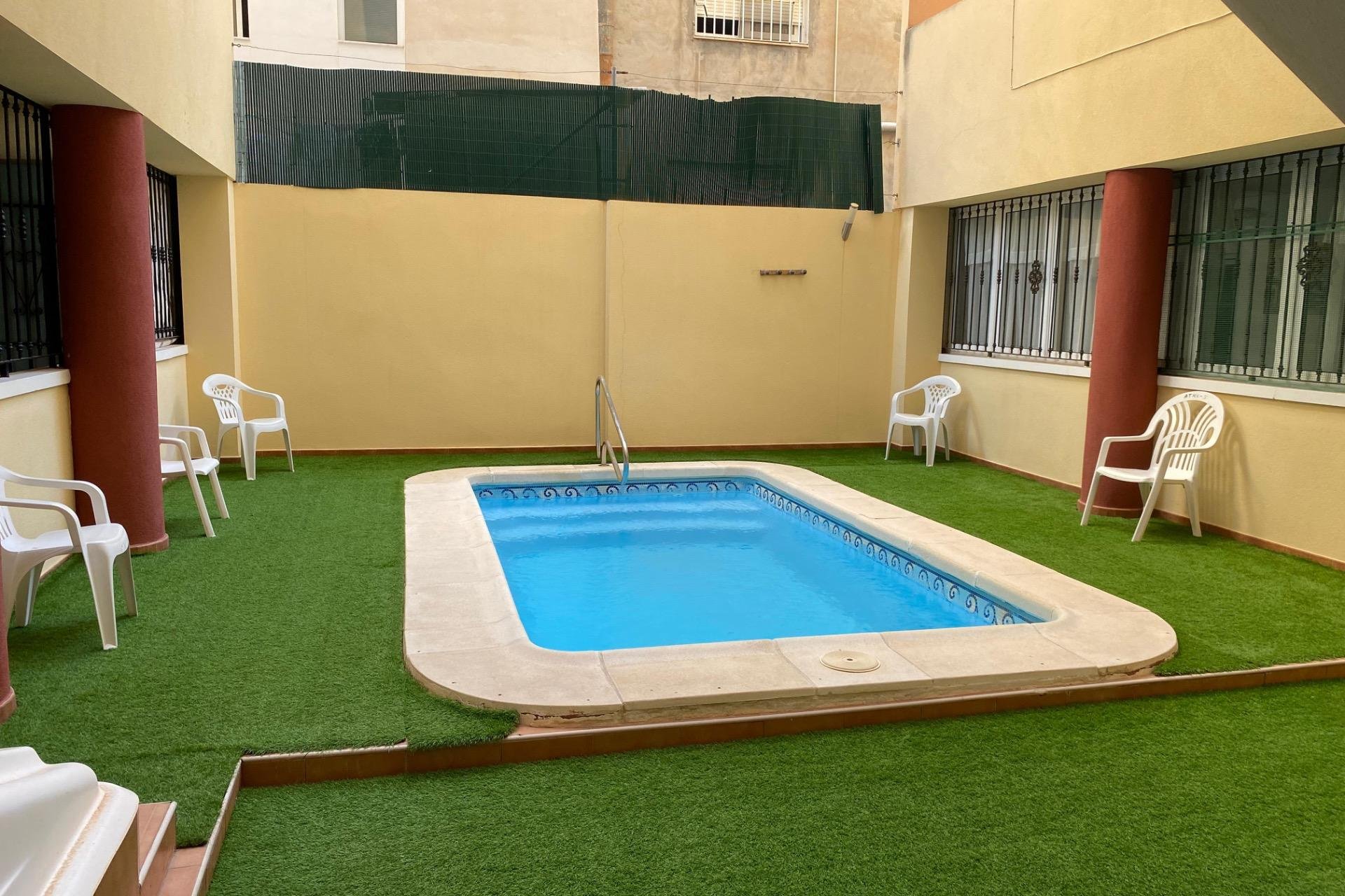 Wiederverkauf - Wohnung -
Torrevieja - Estacion De Autobuses