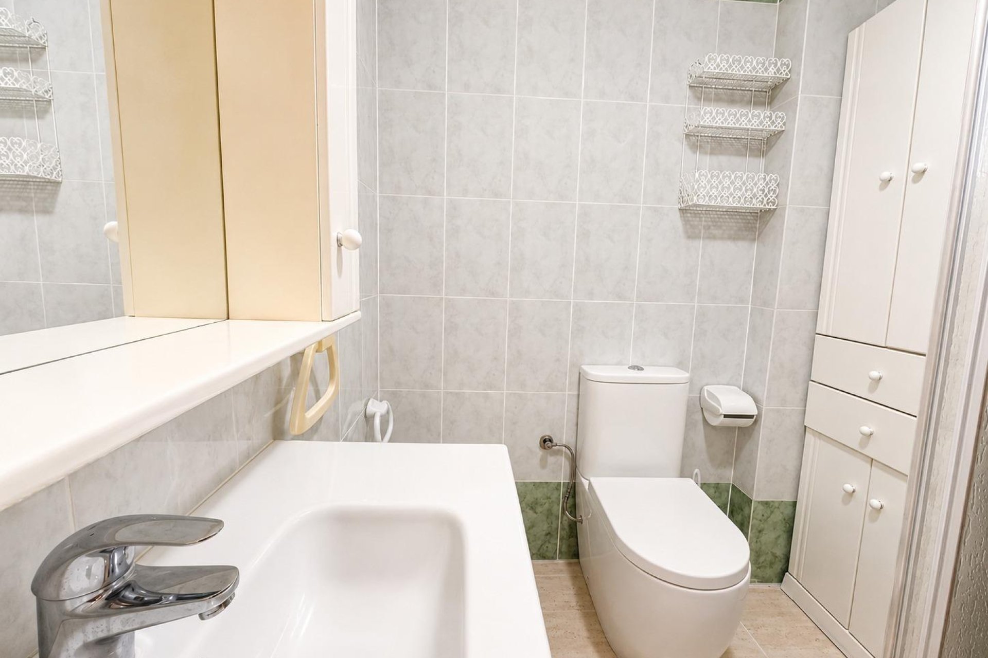 Wiederverkauf - Wohnung -
Torrevieja - Habaneras