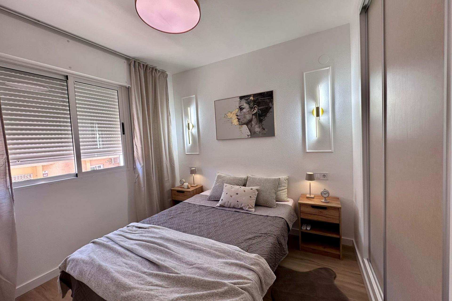 Wiederverkauf - Wohnung -
Torrevieja - Habaneras