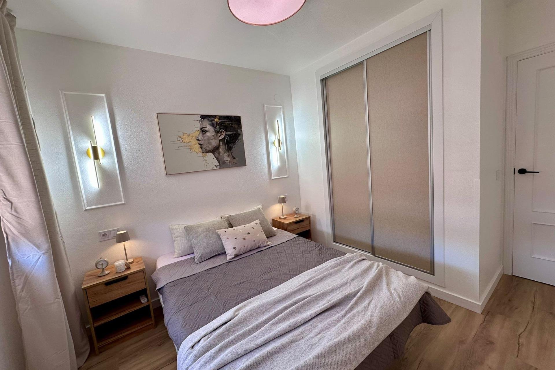 Wiederverkauf - Wohnung -
Torrevieja - Habaneras