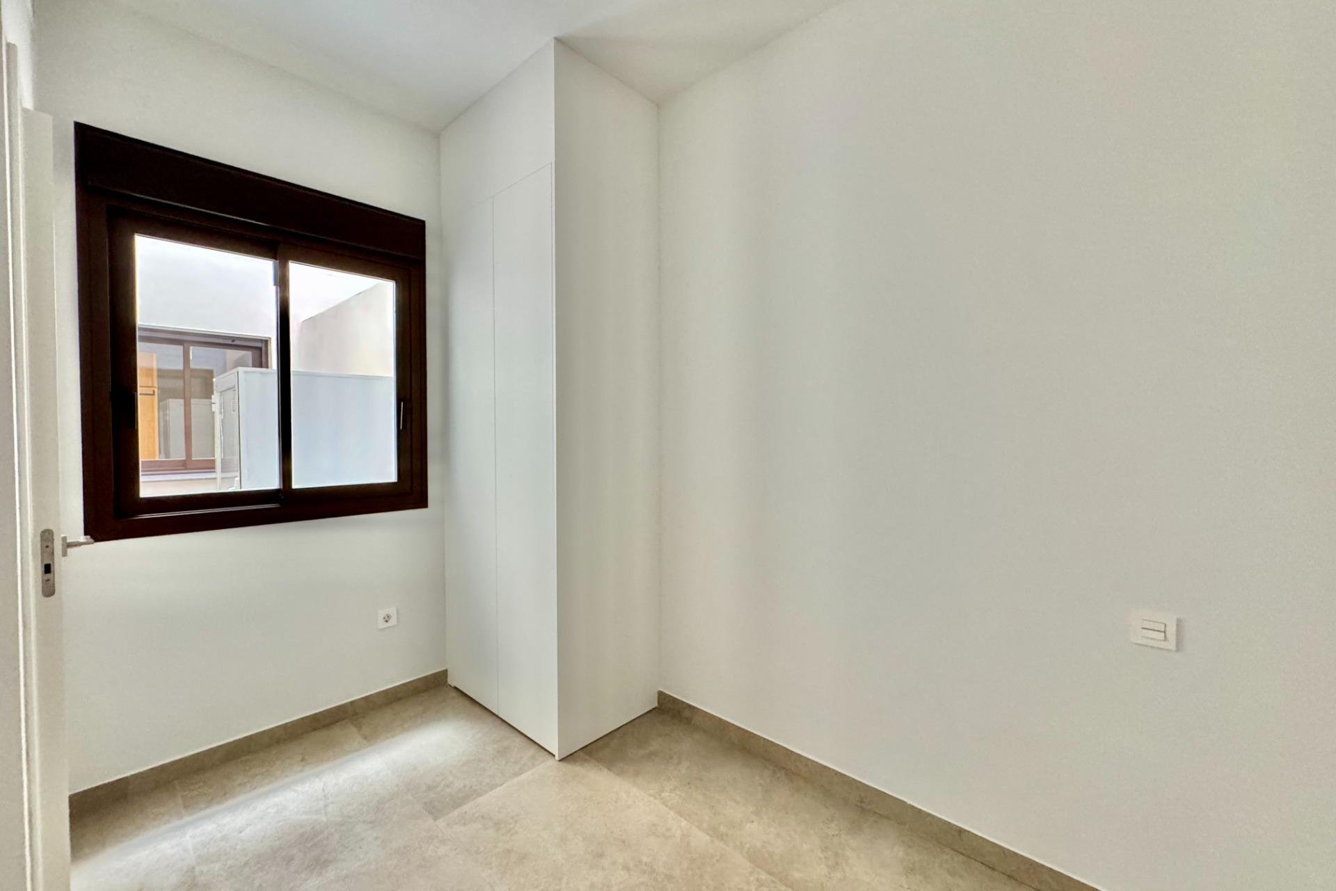 Wiederverkauf - Wohnung -
Torrevieja - Habaneras