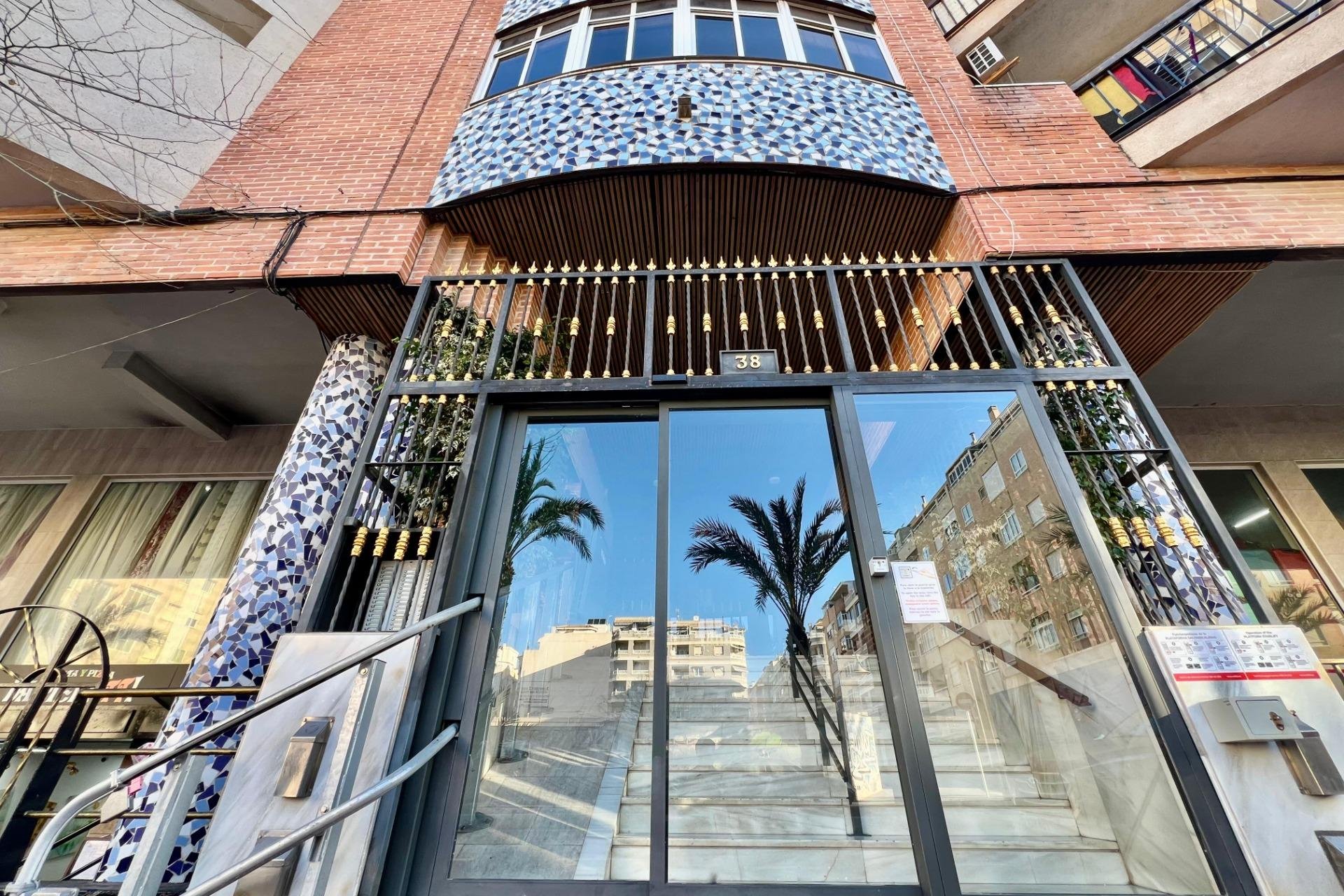 Wiederverkauf - Wohnung -
Torrevieja - Habaneras