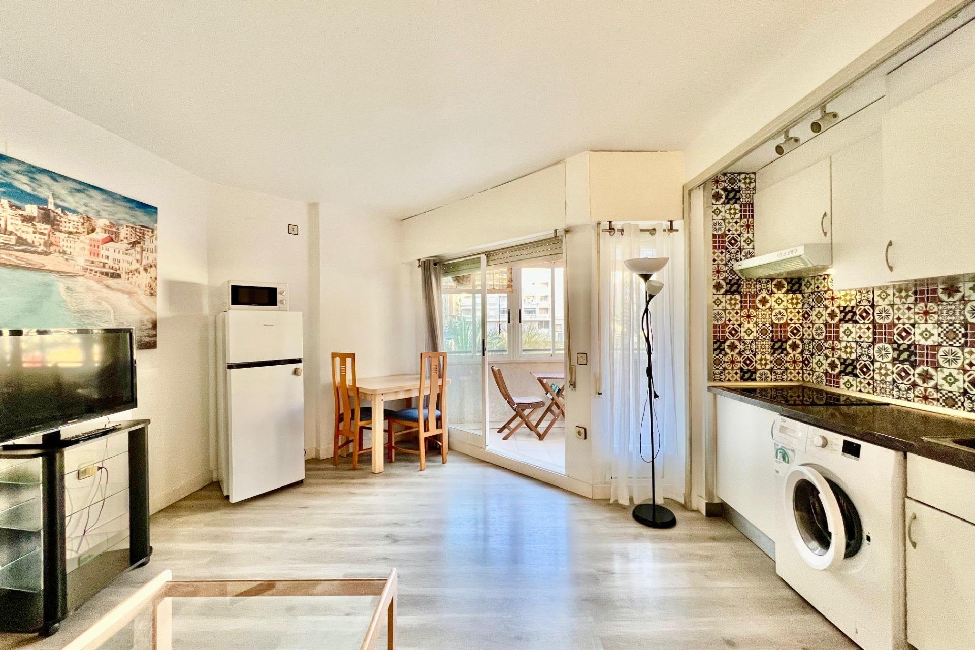 Wiederverkauf - Wohnung -
Torrevieja - Habaneras