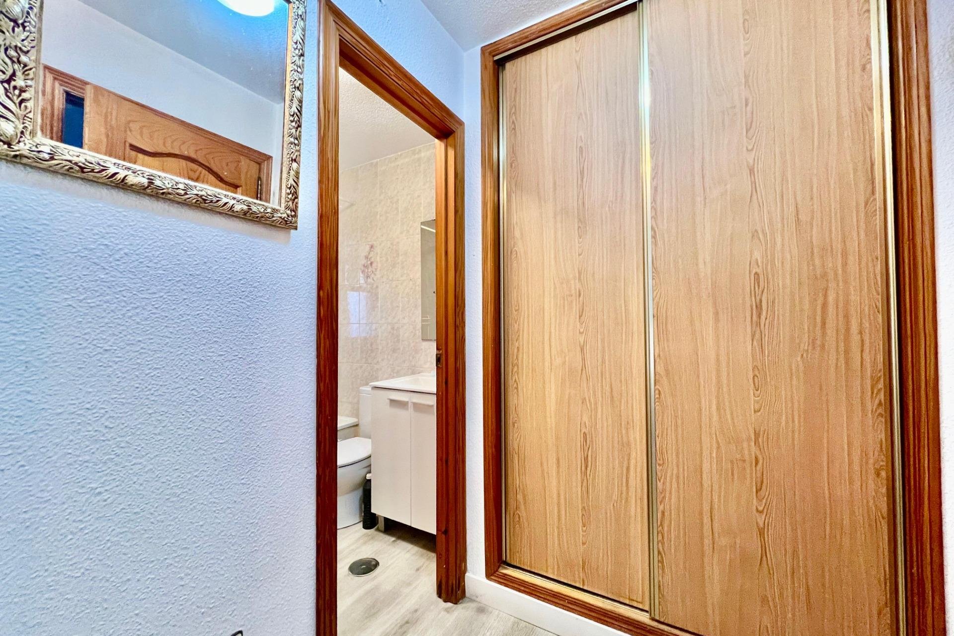 Wiederverkauf - Wohnung -
Torrevieja - Habaneras