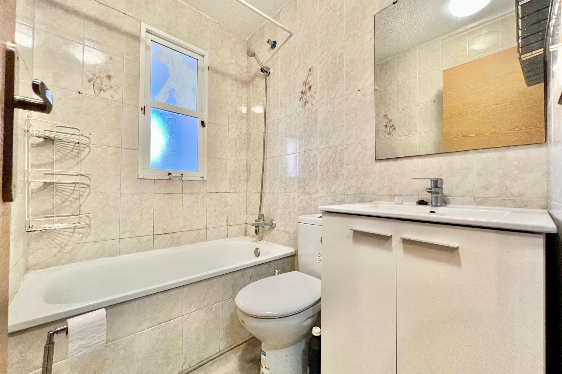 Wiederverkauf - Wohnung -
Torrevieja - Habaneras