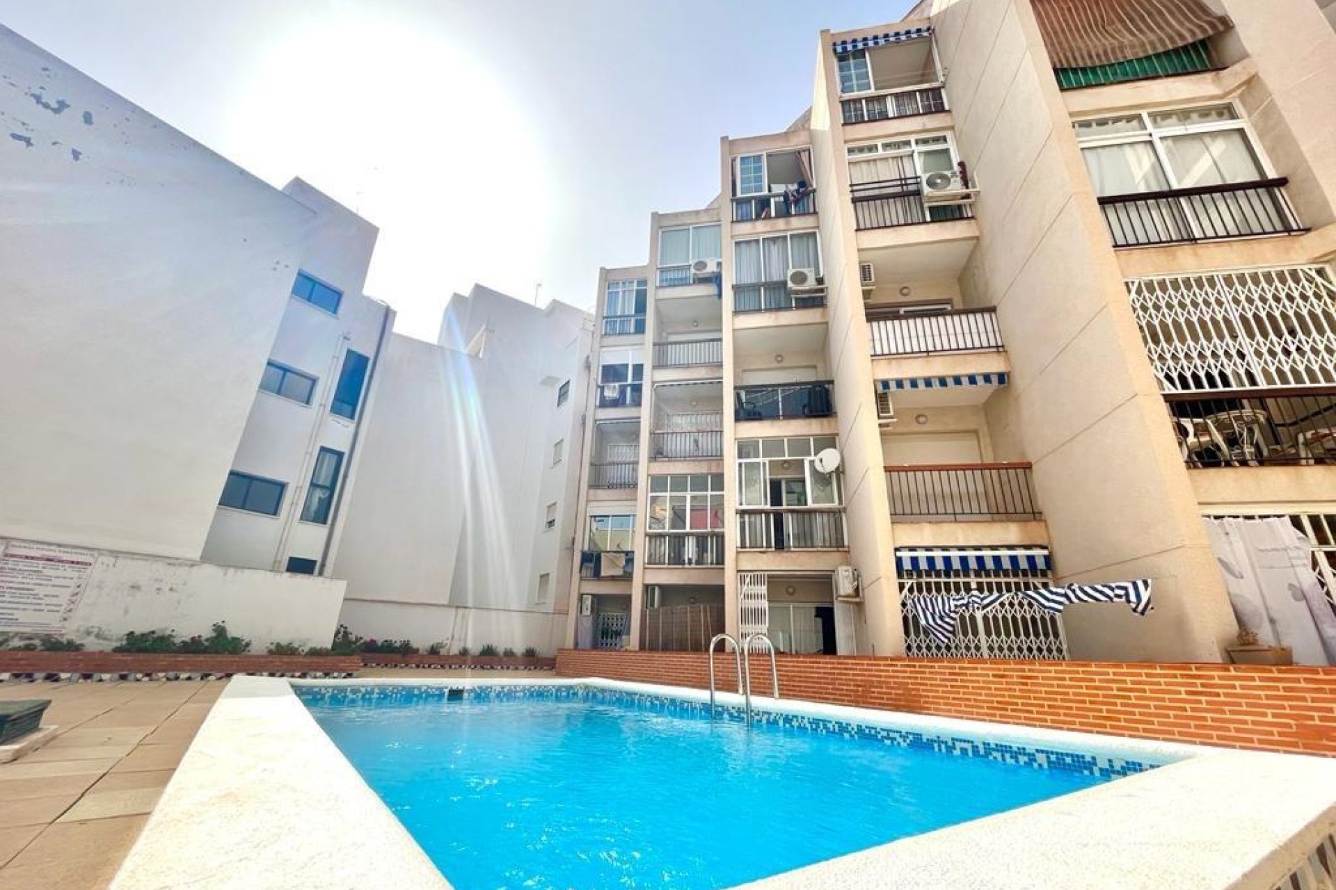 Wiederverkauf - Wohnung -
Torrevieja - Habaneras