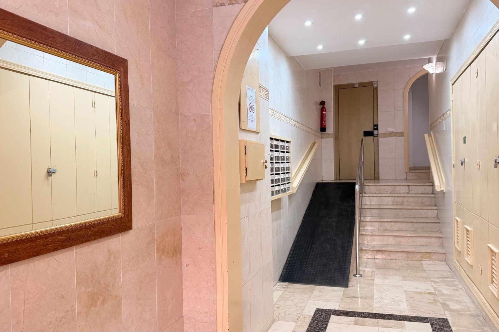 Wiederverkauf - Wohnung -
Torrevieja - Habaneras