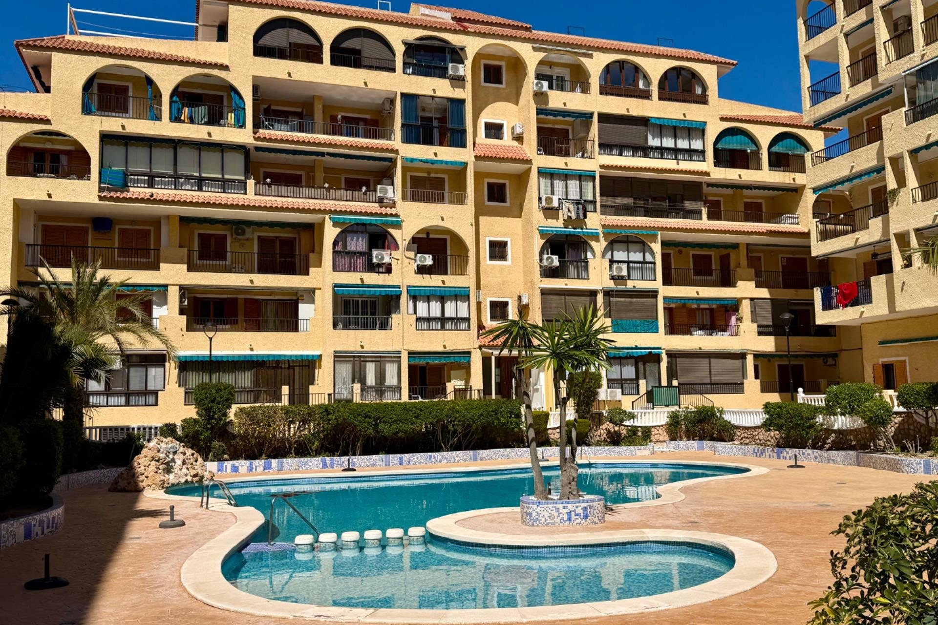 Wiederverkauf - Wohnung -
Torrevieja - La Mata Pueblo