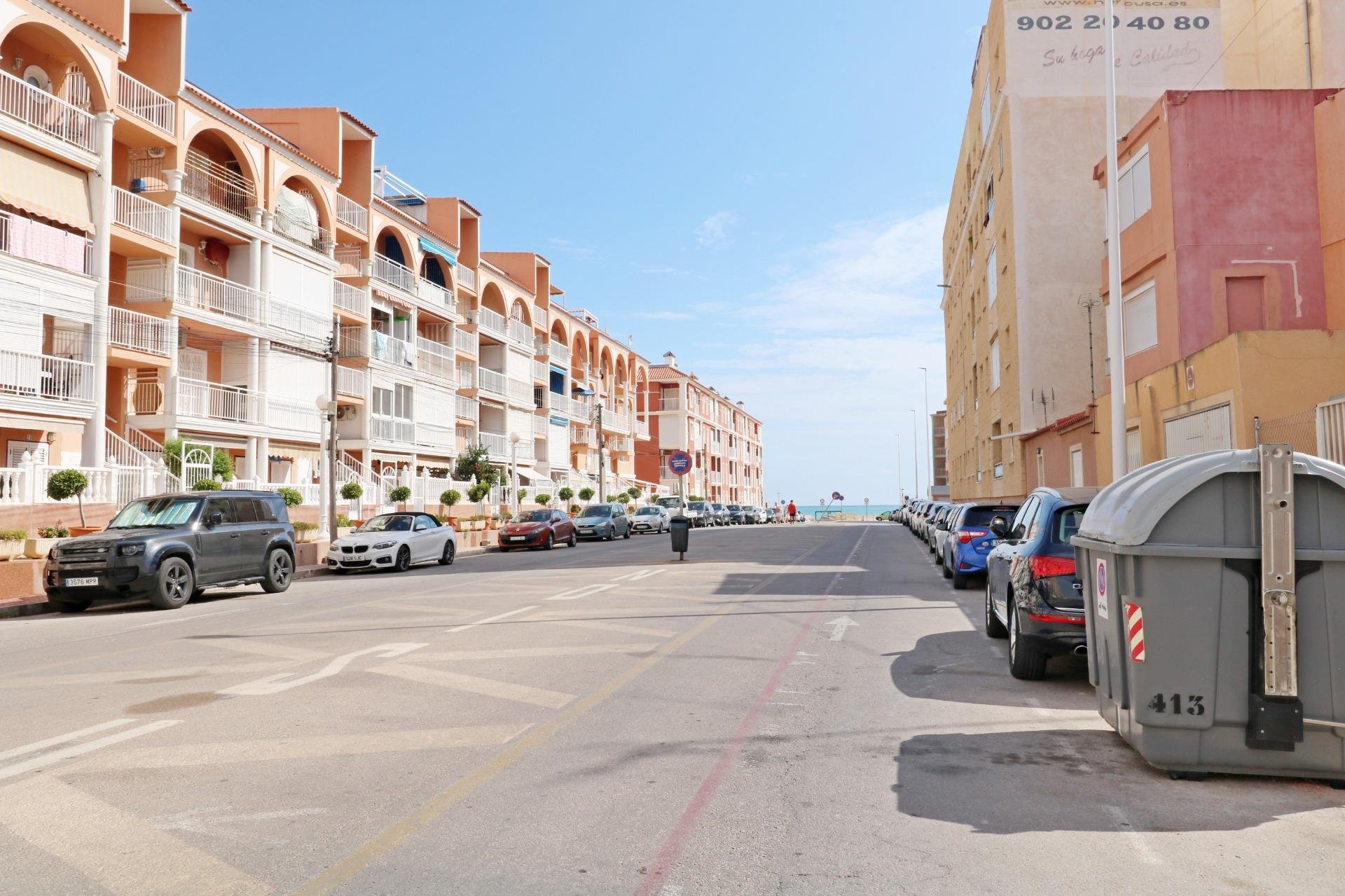 Wiederverkauf - Wohnung -
Torrevieja - La Mata Pueblo