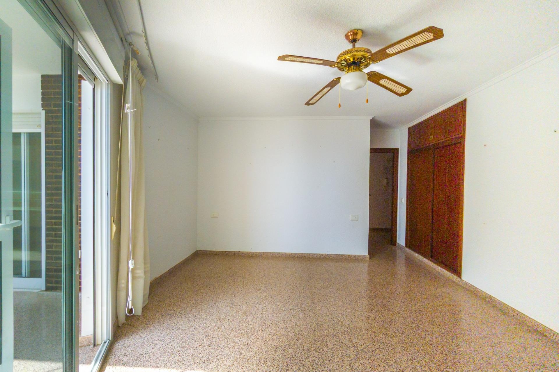 Wiederverkauf - Wohnung -
Torrevieja - La Mata Pueblo