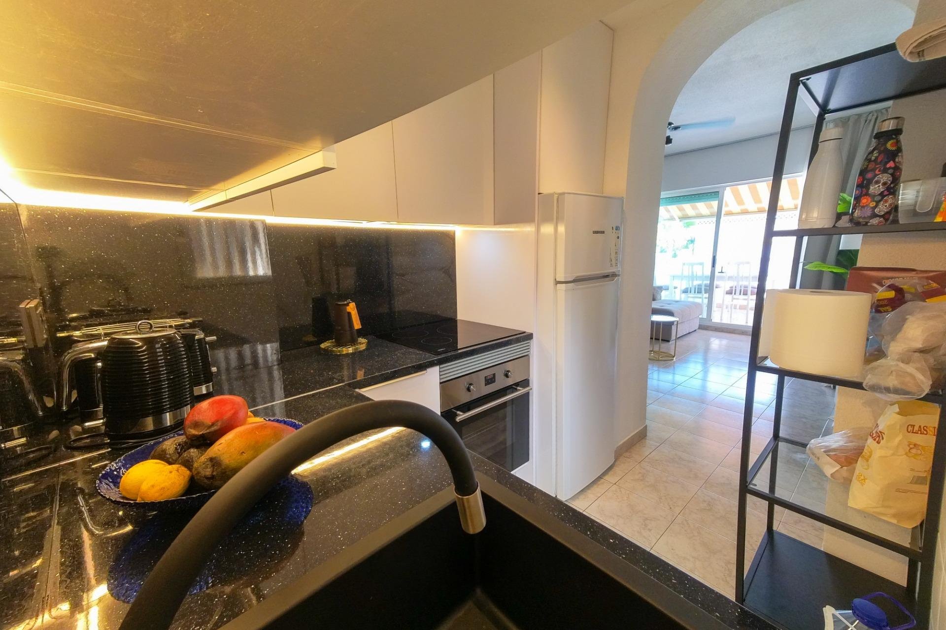 Wiederverkauf - Wohnung -
Torrevieja - La Mata