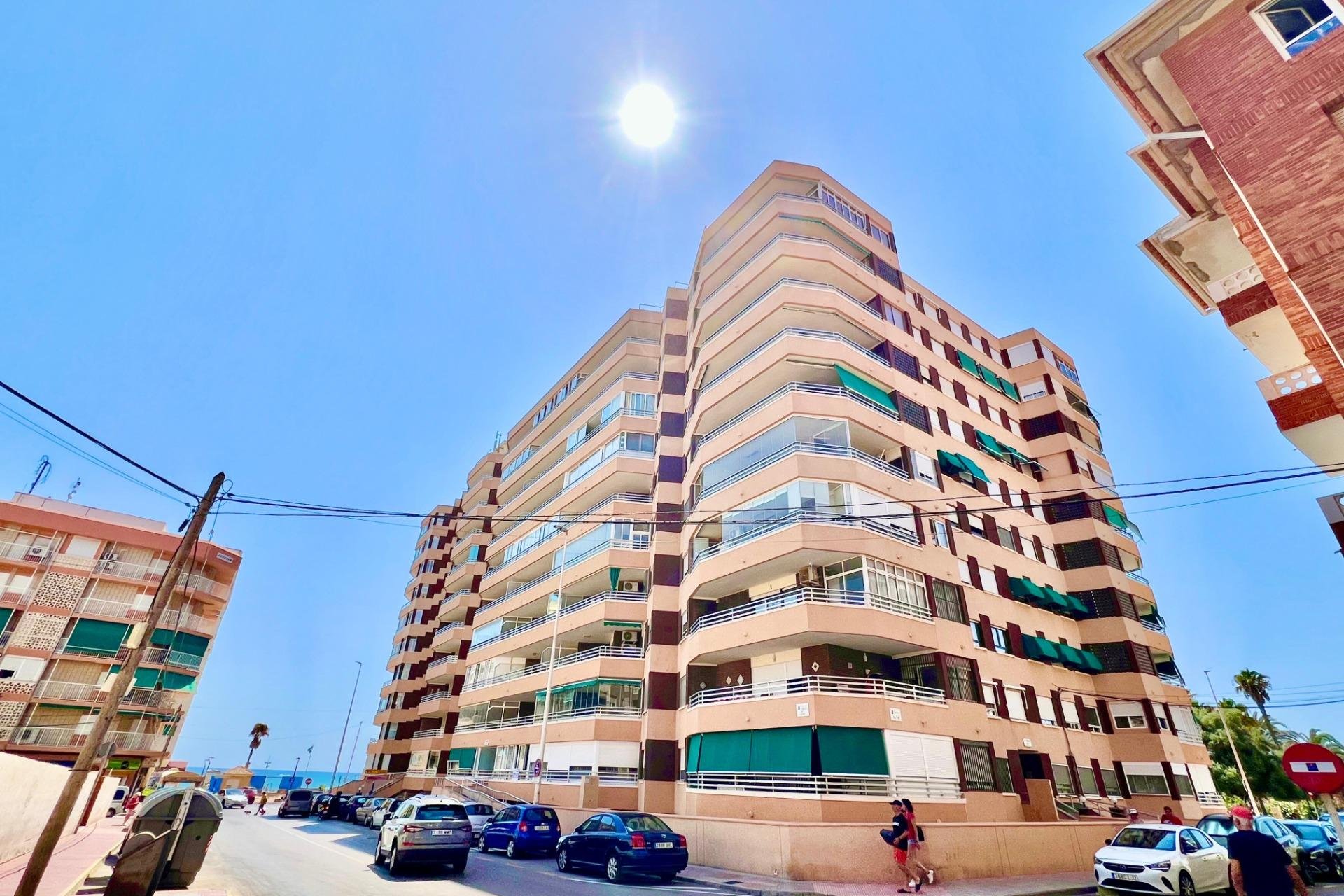 Wiederverkauf - Wohnung -
Torrevieja - La Mata