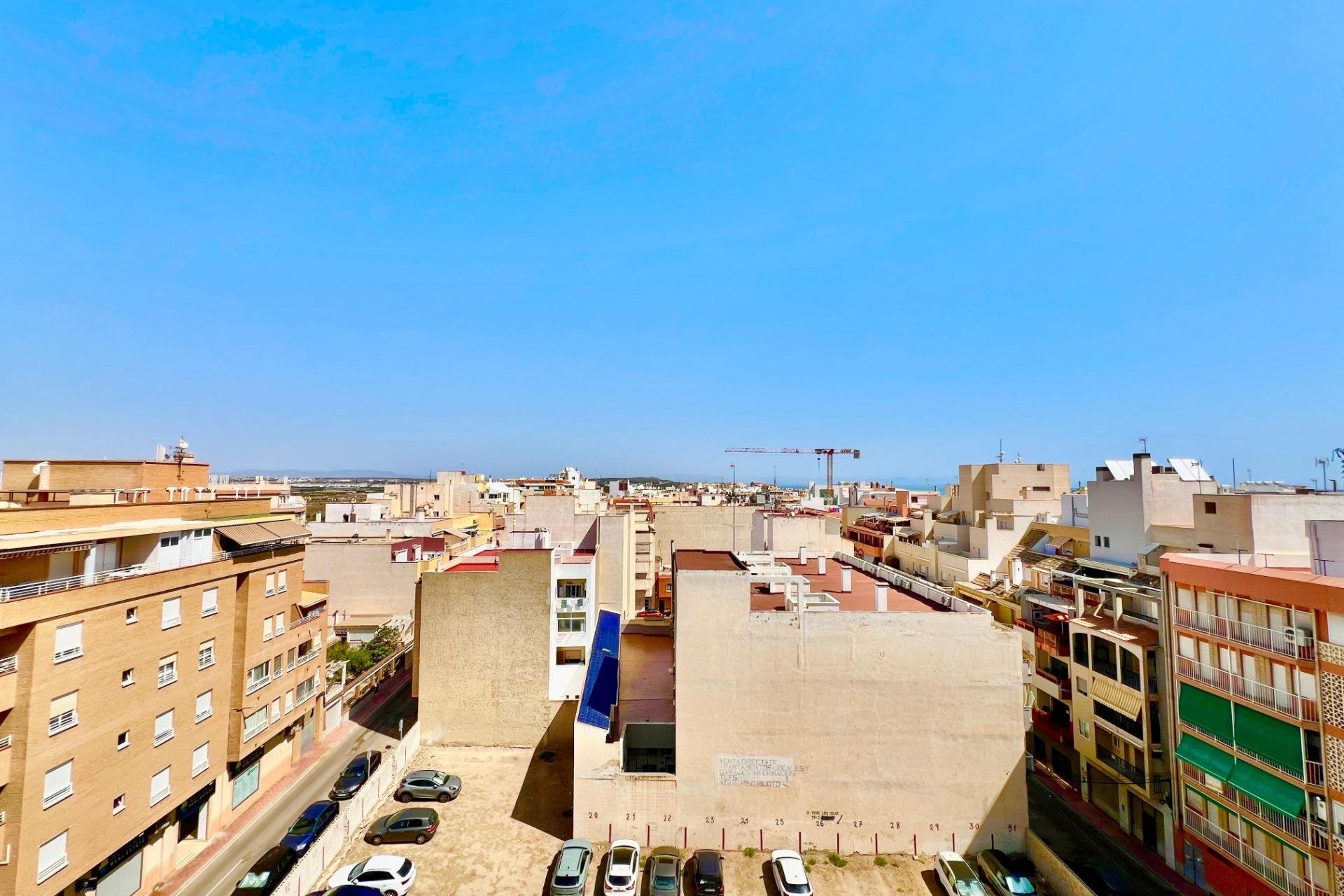 Wiederverkauf - Wohnung -
Torrevieja - La Mata
