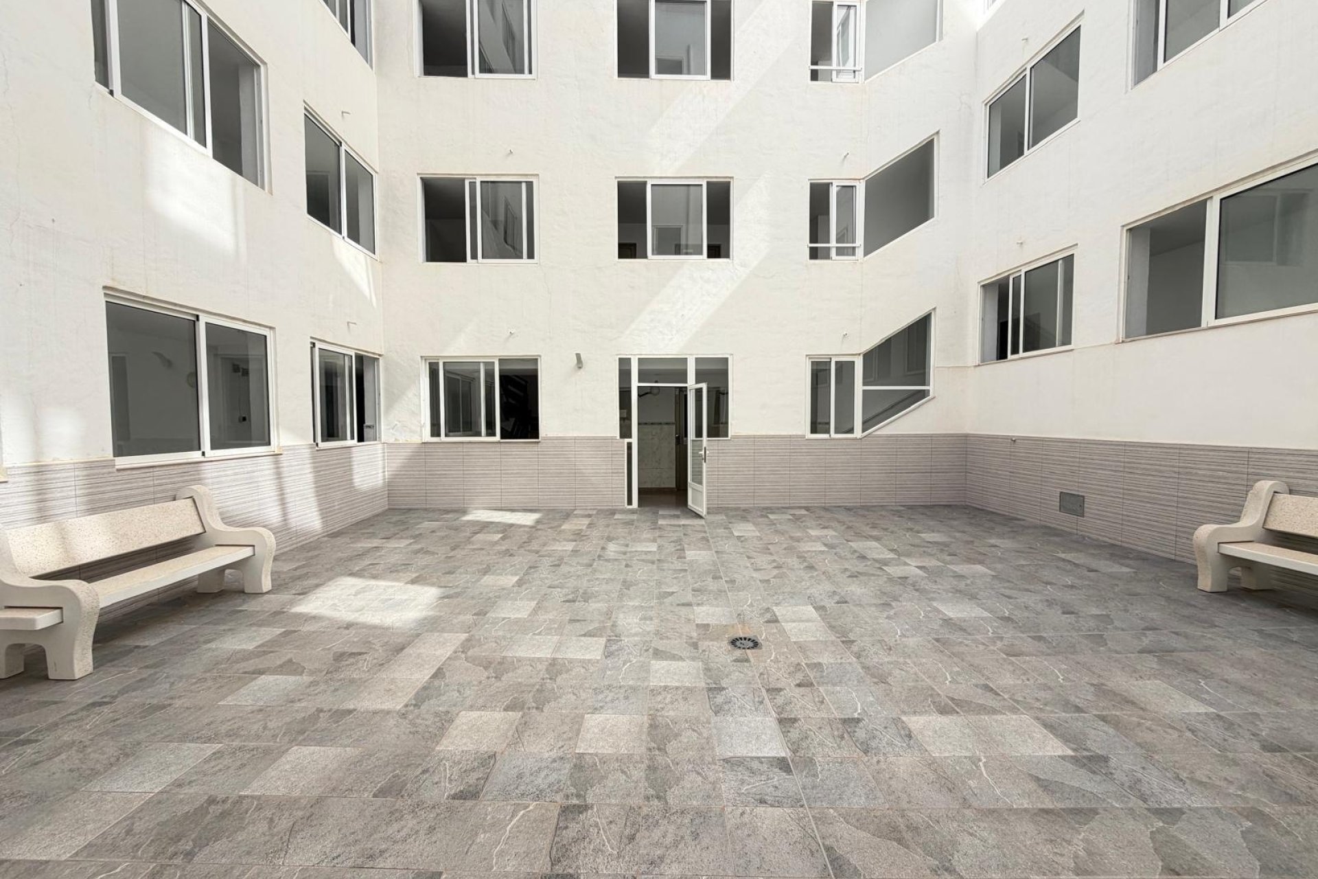 Wiederverkauf - Wohnung -
Torrevieja - Las Piscinas Naturales