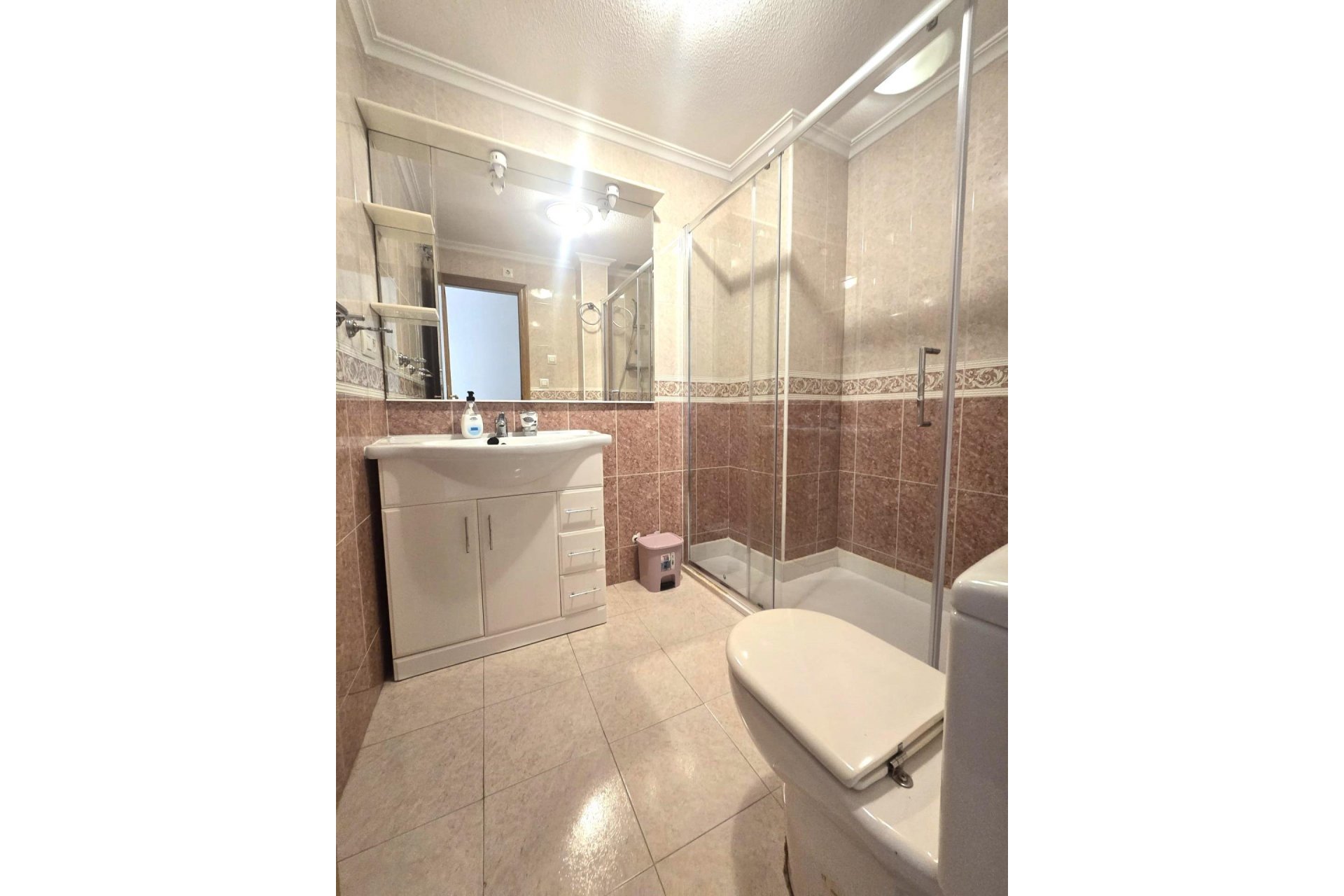 Wiederverkauf - Wohnung -
Torrevieja - Las Piscinas Naturales