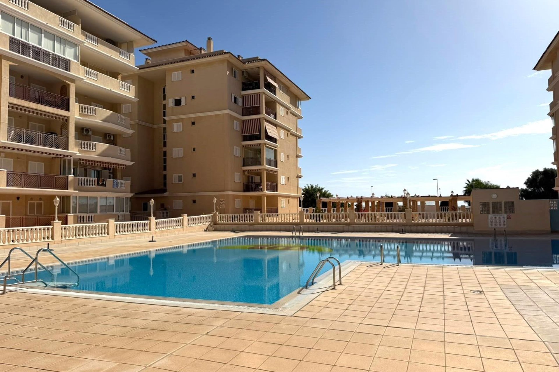 Wiederverkauf - Wohnung -
Torrevieja - Los Europeos
