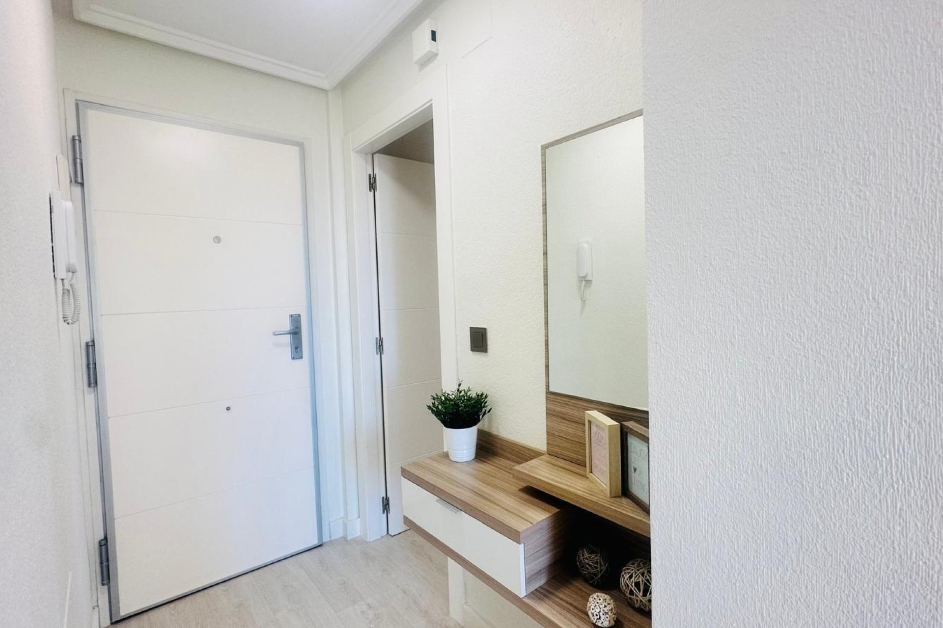 Wiederverkauf - Wohnung -
Torrevieja - Nueva Torrevieja