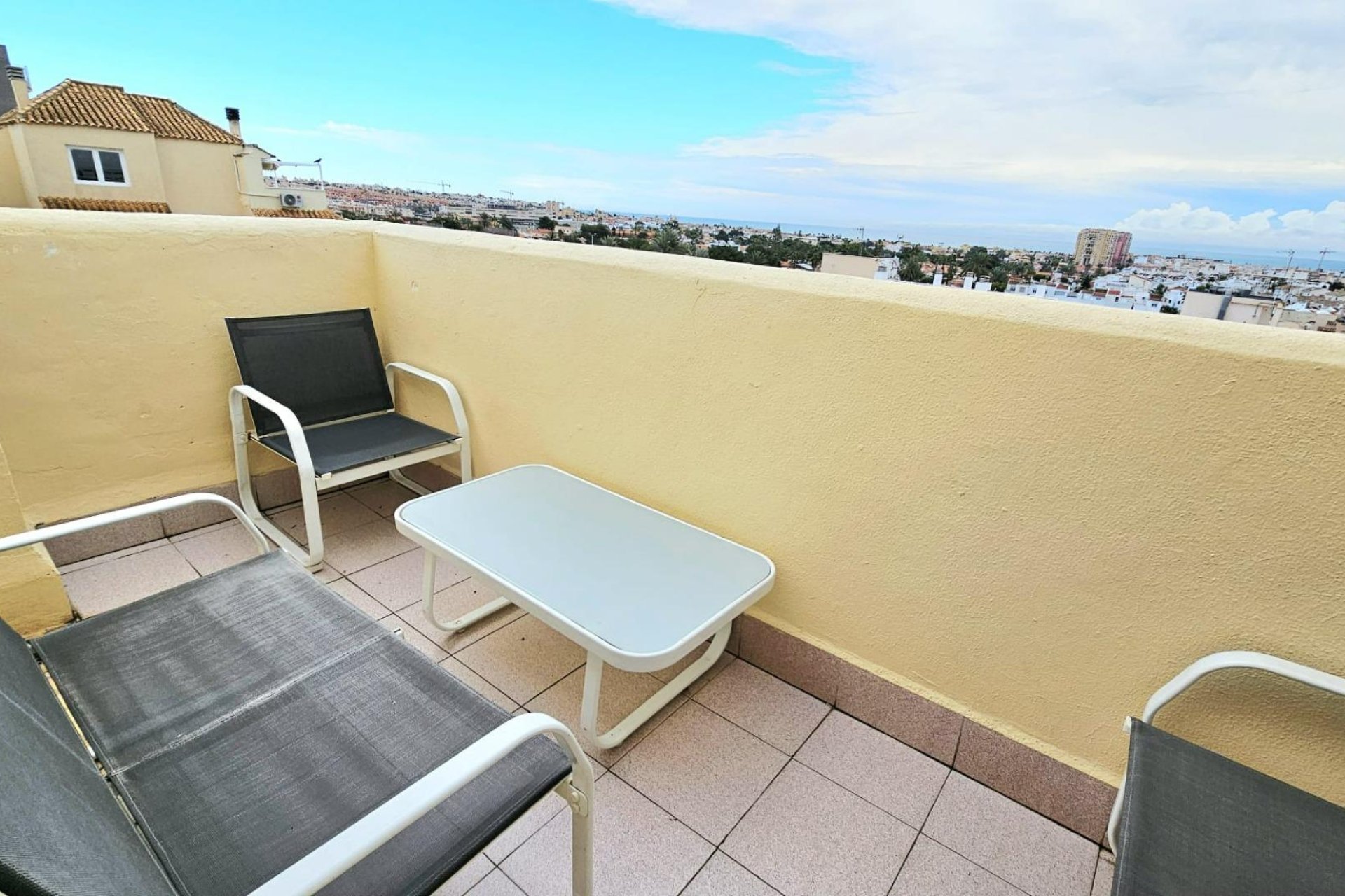 Wiederverkauf - Wohnung -
Torrevieja - Nueva Torrevieja