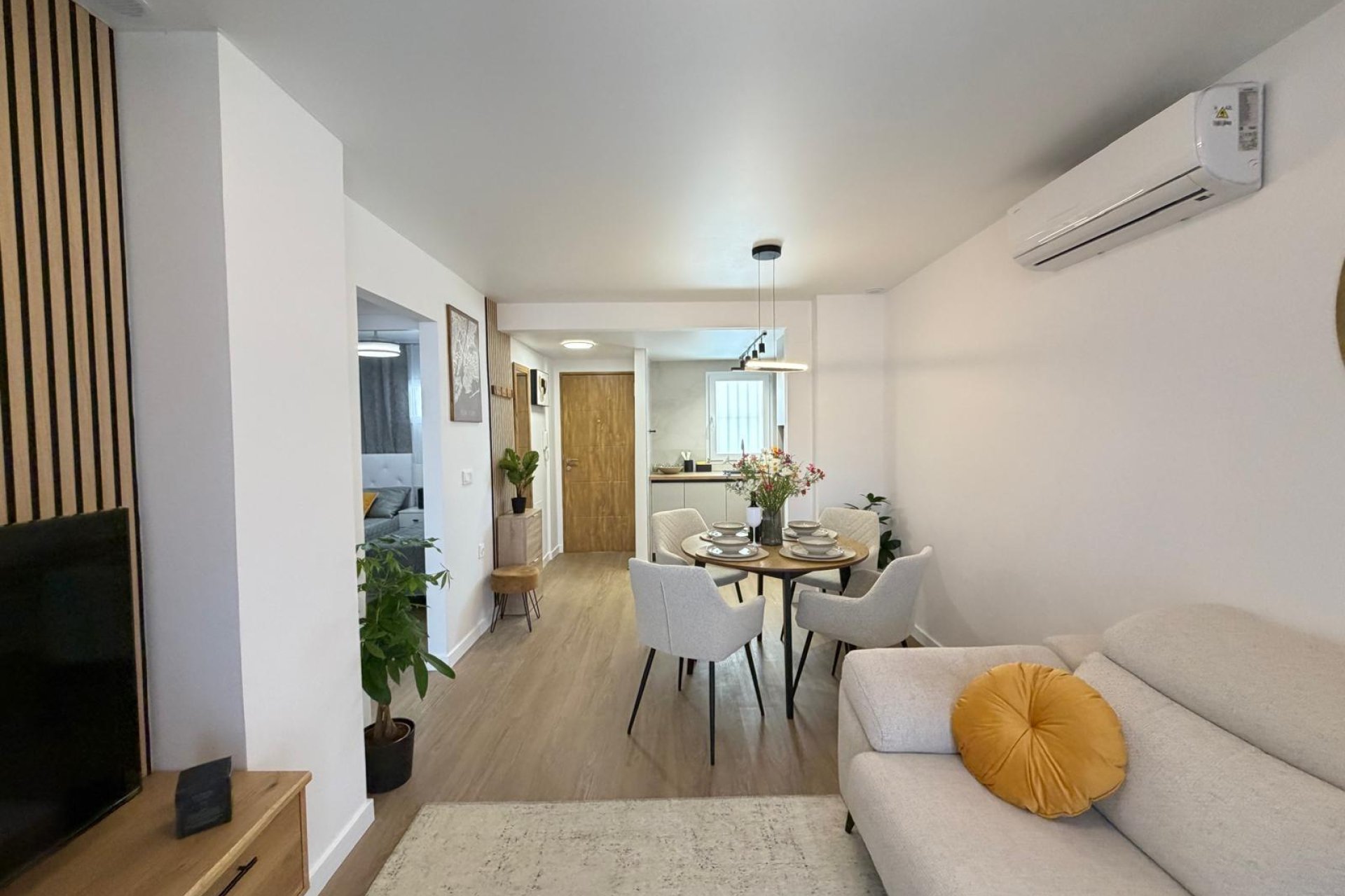Wiederverkauf - Wohnung -
Torrevieja - Nueva Torrevieja