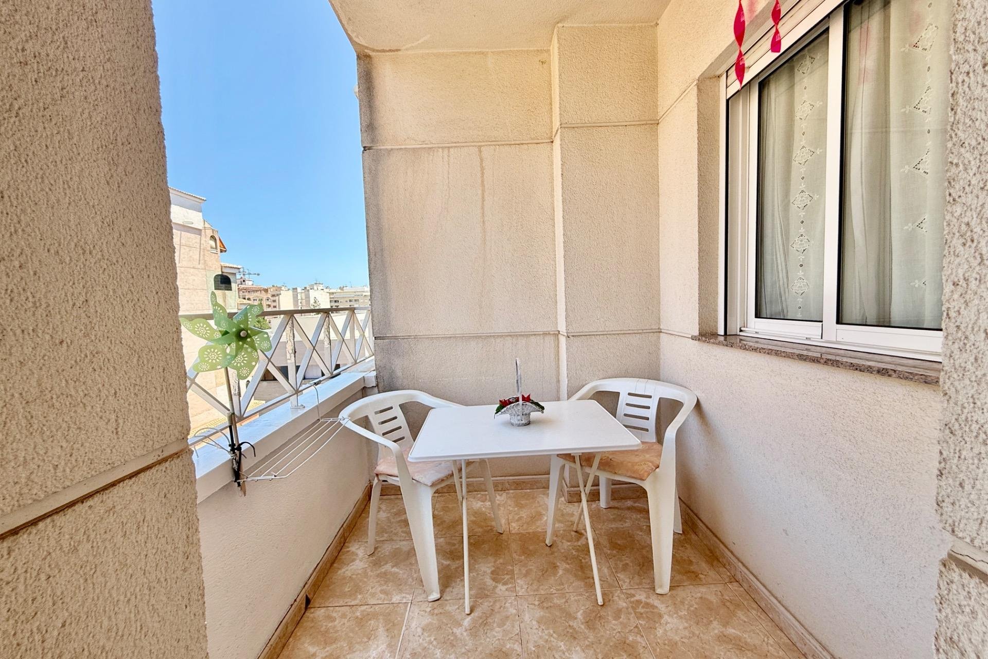 Wiederverkauf - Wohnung -
Torrevieja - PARQUE DE LAS NACIONES
