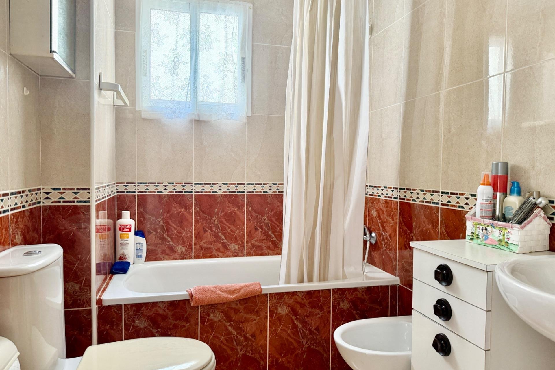 Wiederverkauf - Wohnung -
Torrevieja - PARQUE DE LAS NACIONES