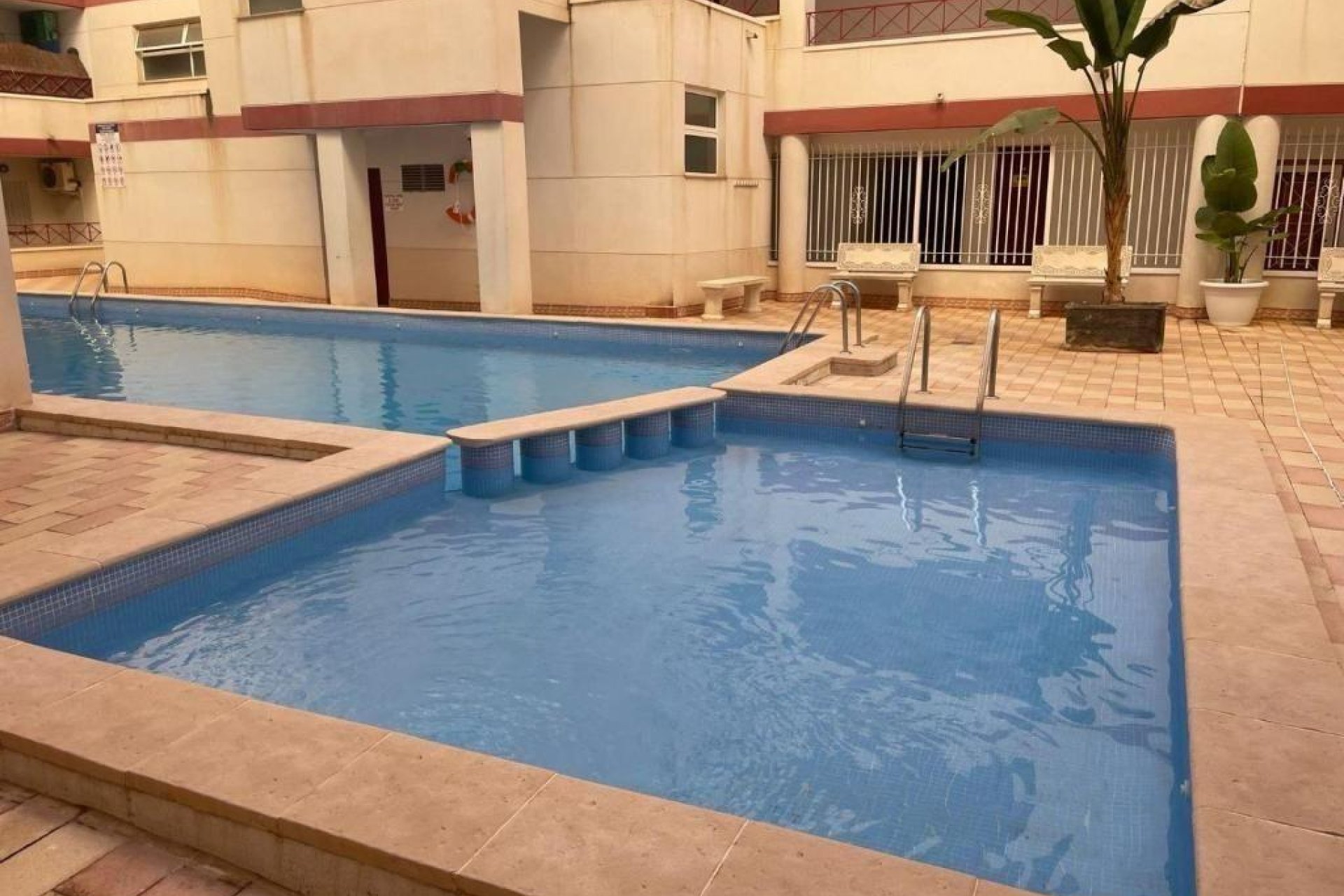 Wiederverkauf - Wohnung -
Torrevieja - PARQUE DE LAS NACIONES