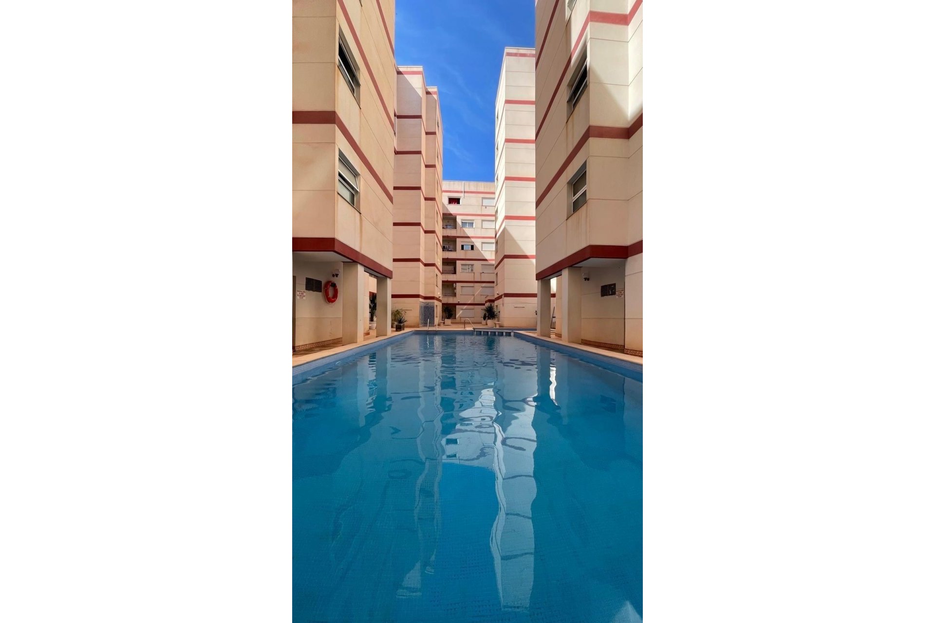 Wiederverkauf - Wohnung -
Torrevieja - PARQUE DE LAS NACIONES
