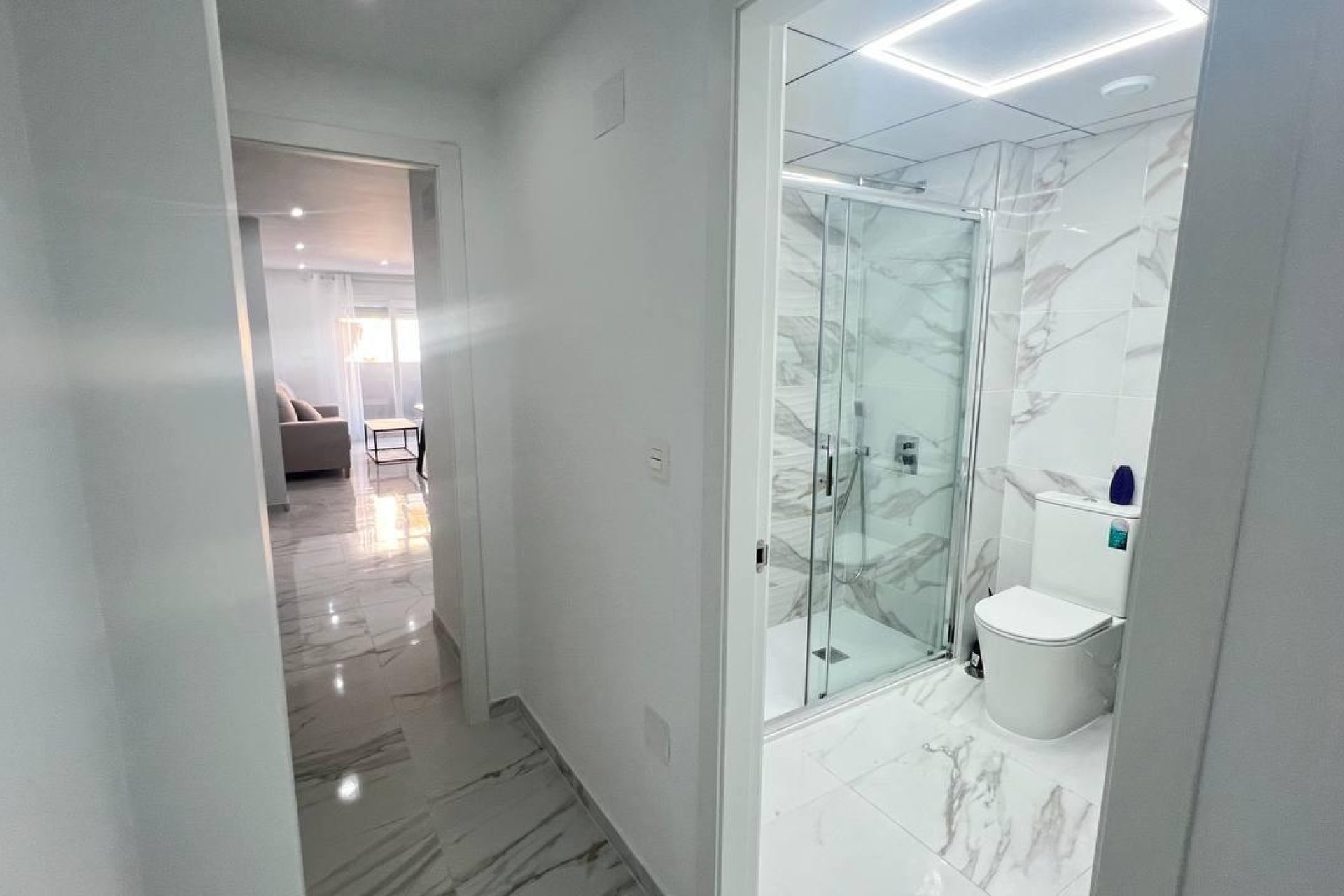 Wiederverkauf - Wohnung -
Torrevieja - PARQUE DE LAS NACIONES