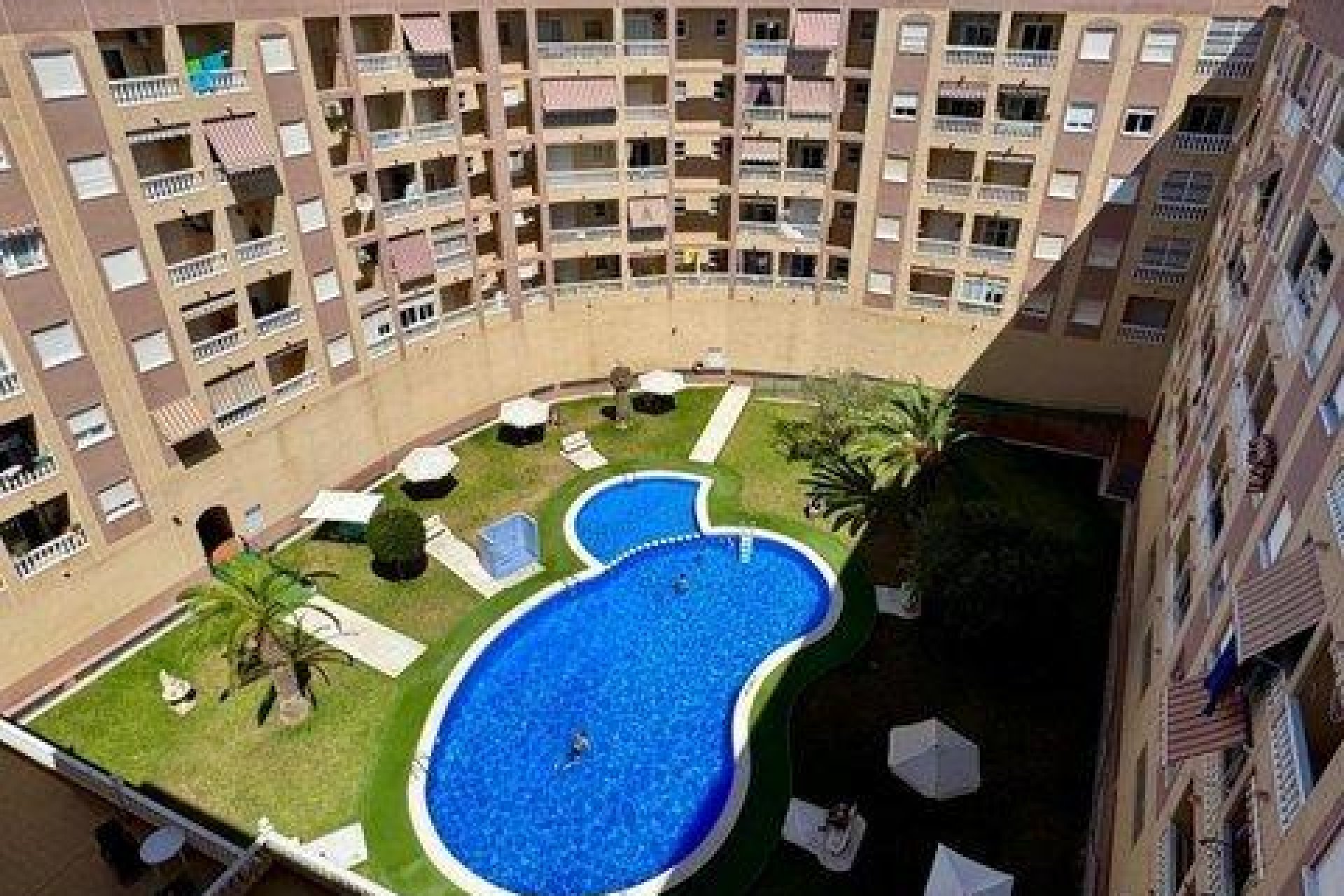 Wiederverkauf - Wohnung -
Torrevieja - PARQUE DE LAS NACIONES