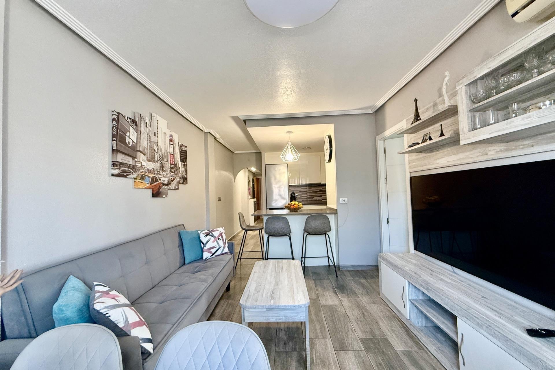 Wiederverkauf - Wohnung -
Torrevieja - PARQUE DE LAS NACIONES