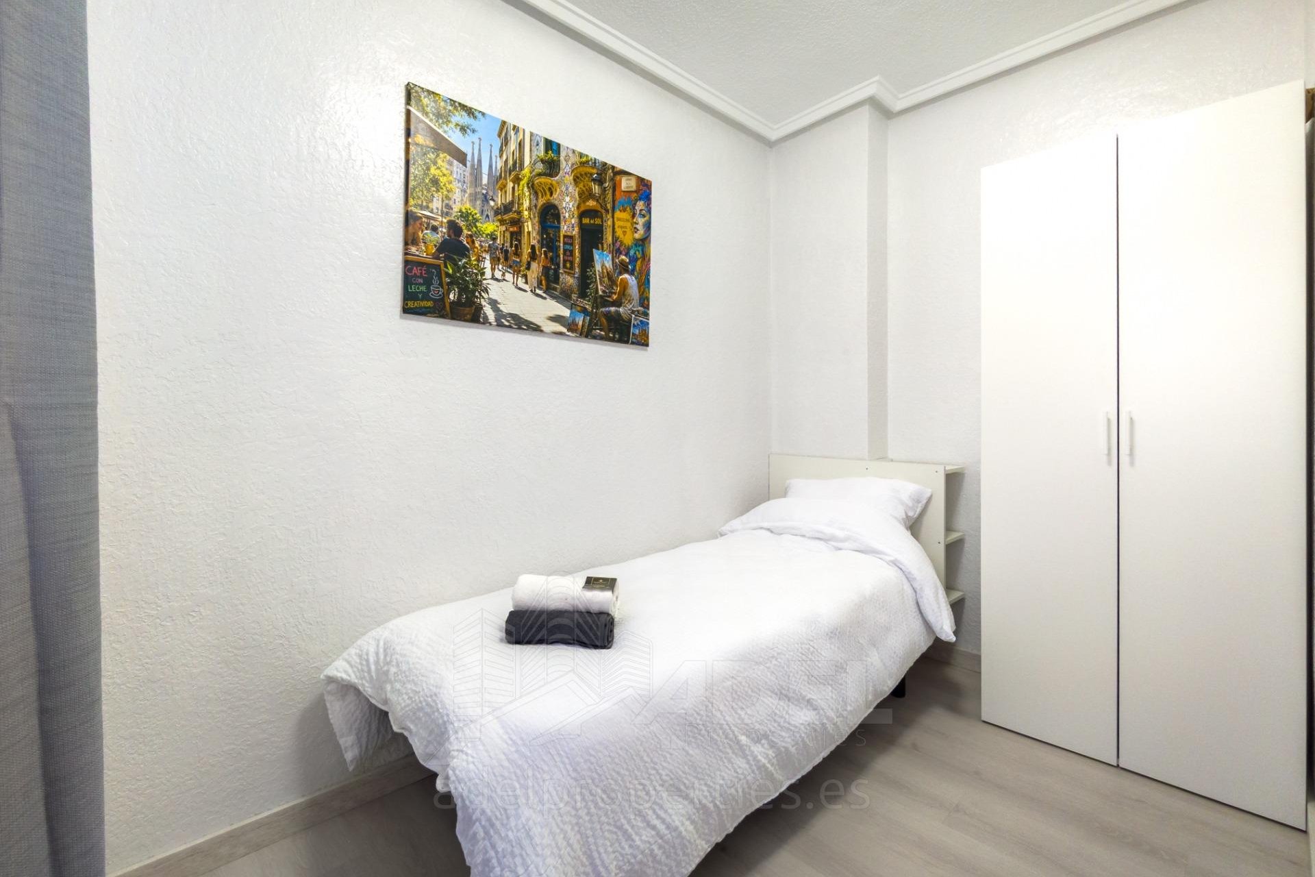 Wiederverkauf - Wohnung -
Torrevieja - PARQUE DE LAS NACIONES
