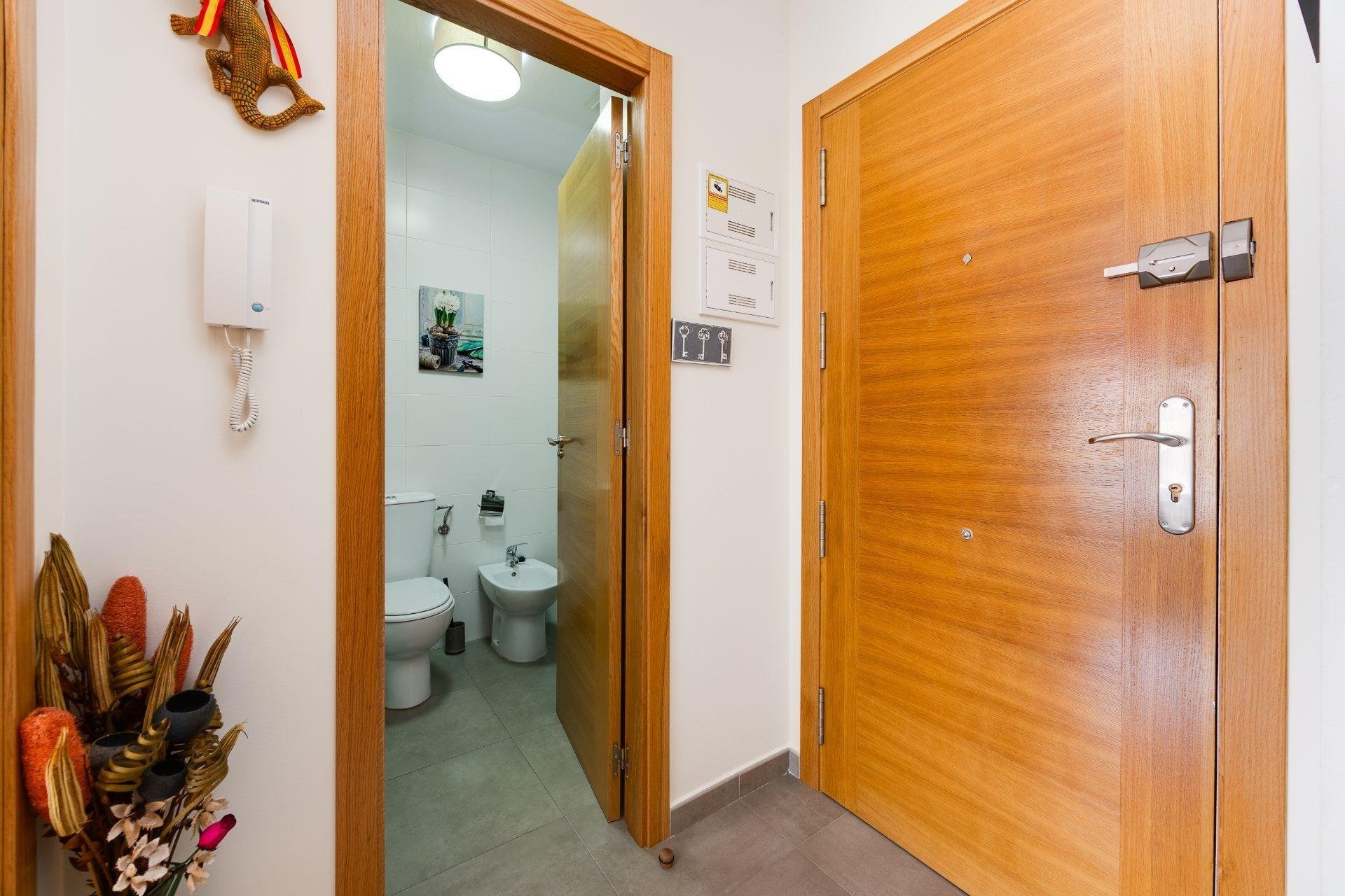 Wiederverkauf - Wohnung -
Torrevieja - PARQUE DE LAS NACIONES