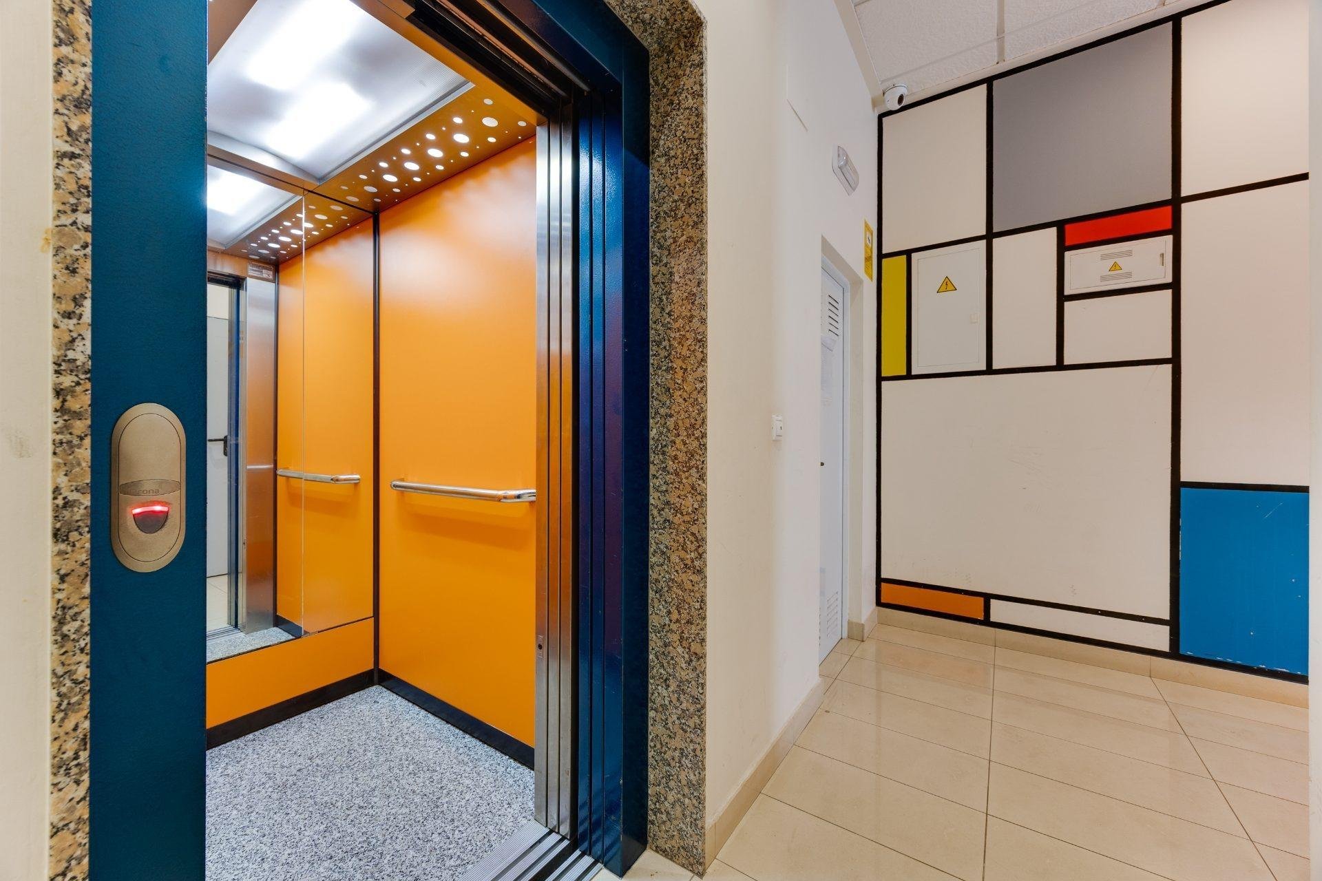 Wiederverkauf - Wohnung -
Torrevieja - PARQUE DE LAS NACIONES