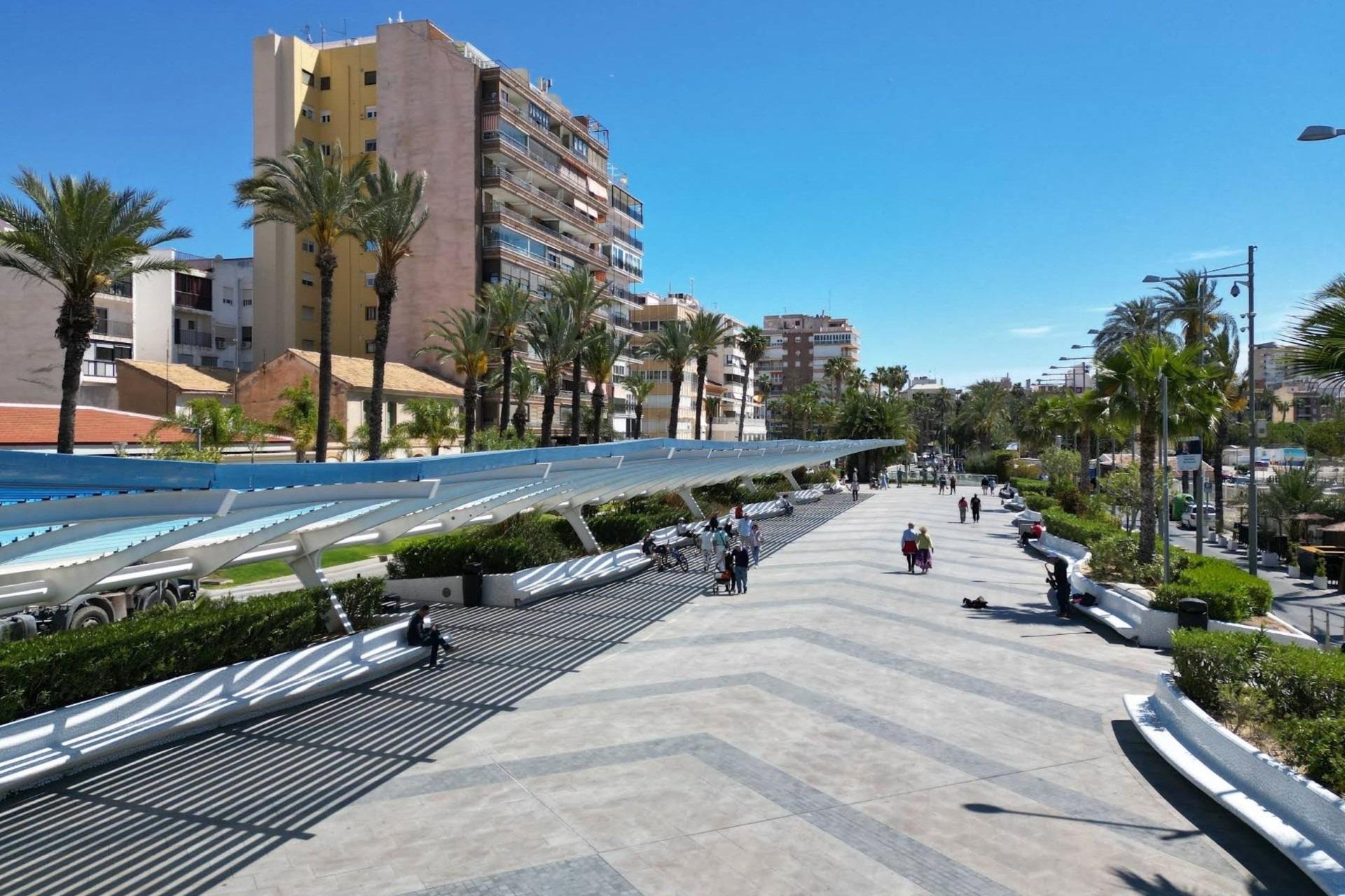 Wiederverkauf - Wohnung -
Torrevieja - PARQUE DE LAS NACIONES