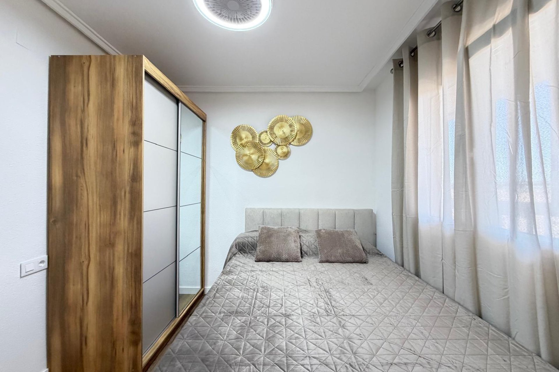 Wiederverkauf - Wohnung -
Torrevieja - PARQUE DE LAS NACIONES