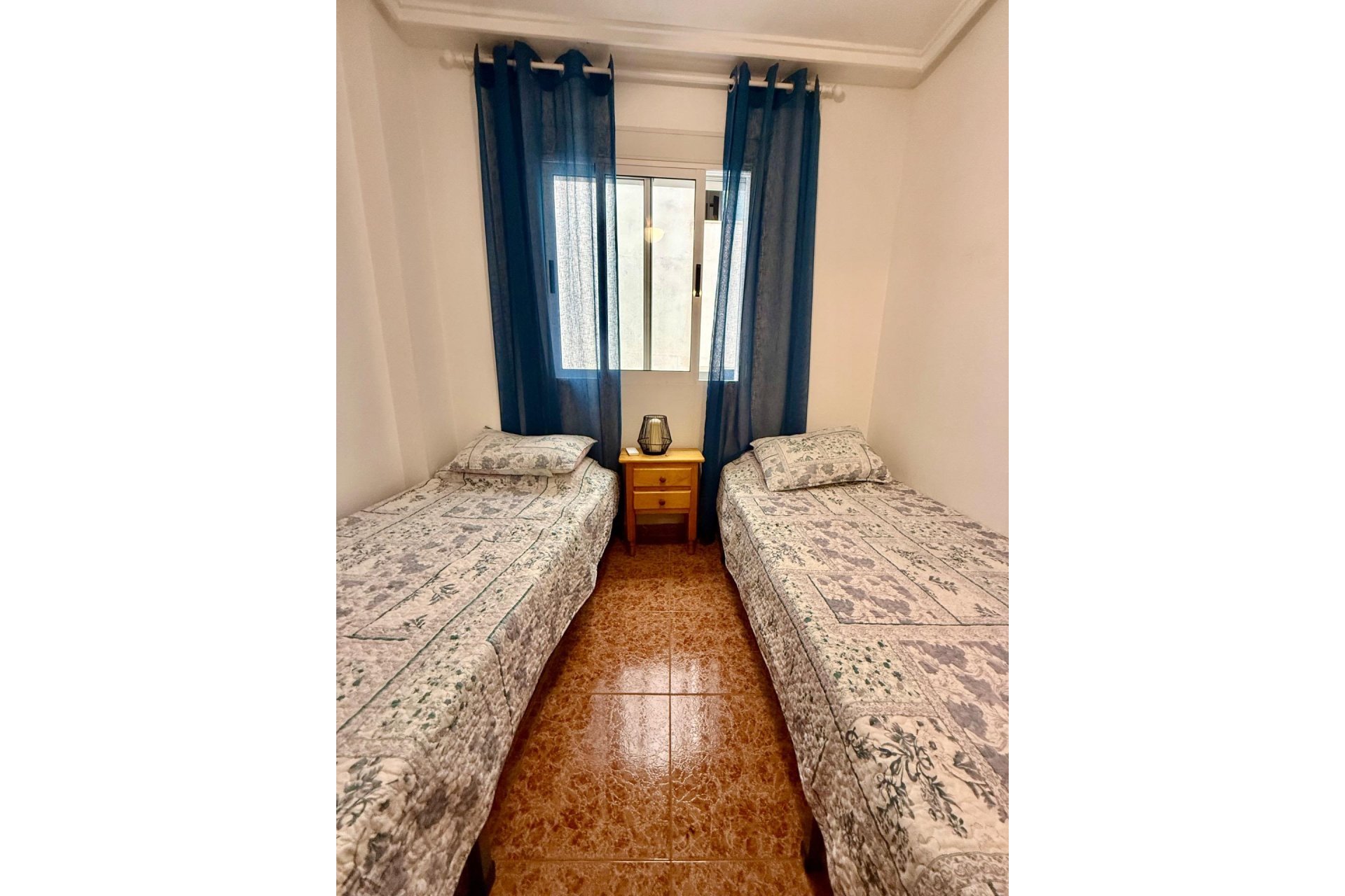 Wiederverkauf - Wohnung -
Torrevieja - PARQUE DE LAS NACIONES