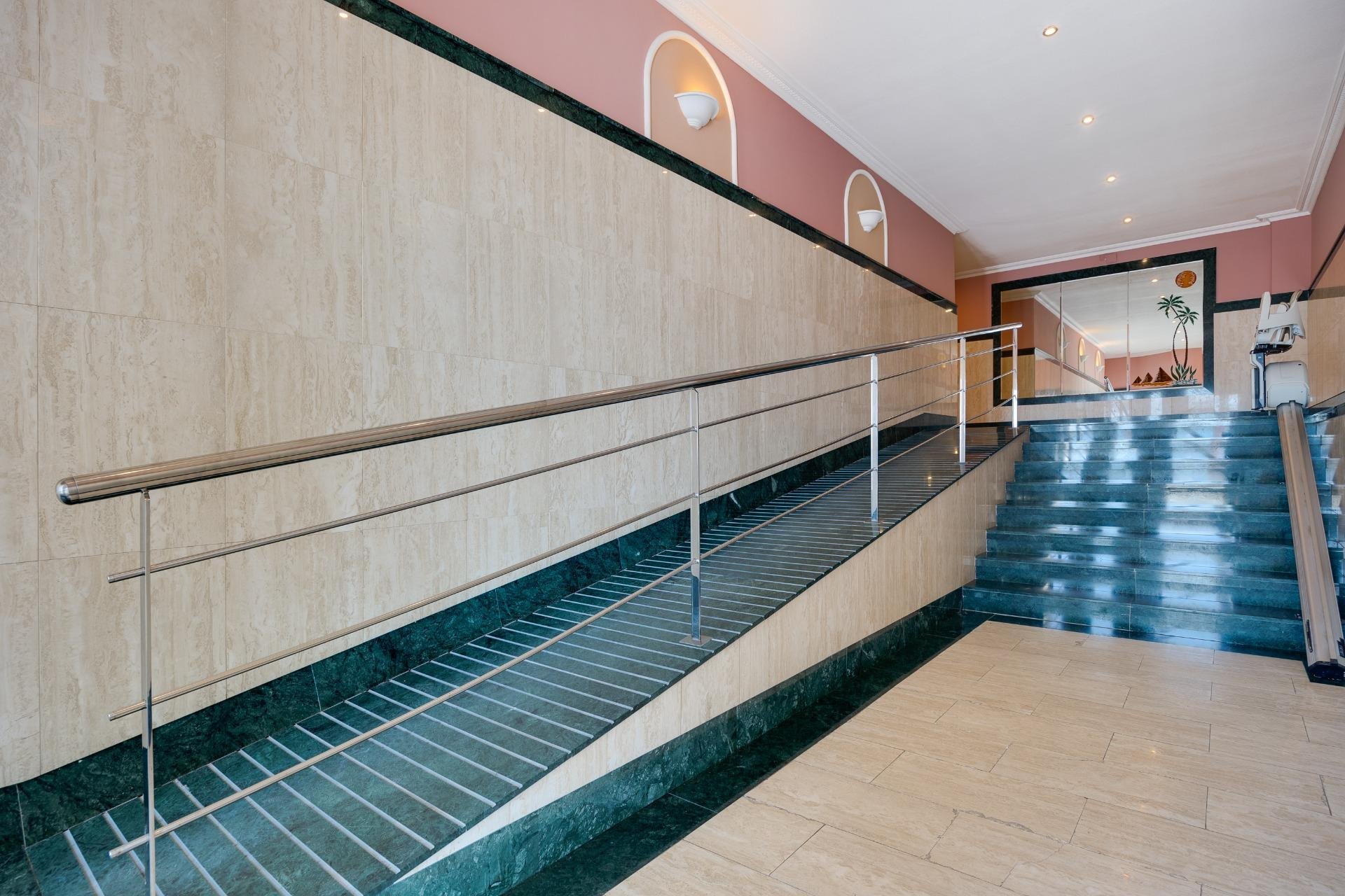 Wiederverkauf - Wohnung -
Torrevieja - Paseo Maritimo
