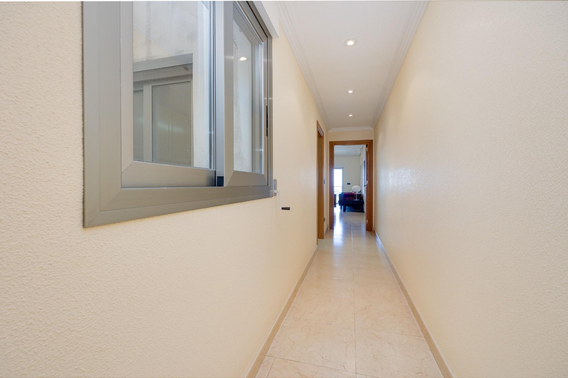 Wiederverkauf - Wohnung -
Torrevieja - Paseo Maritimo
