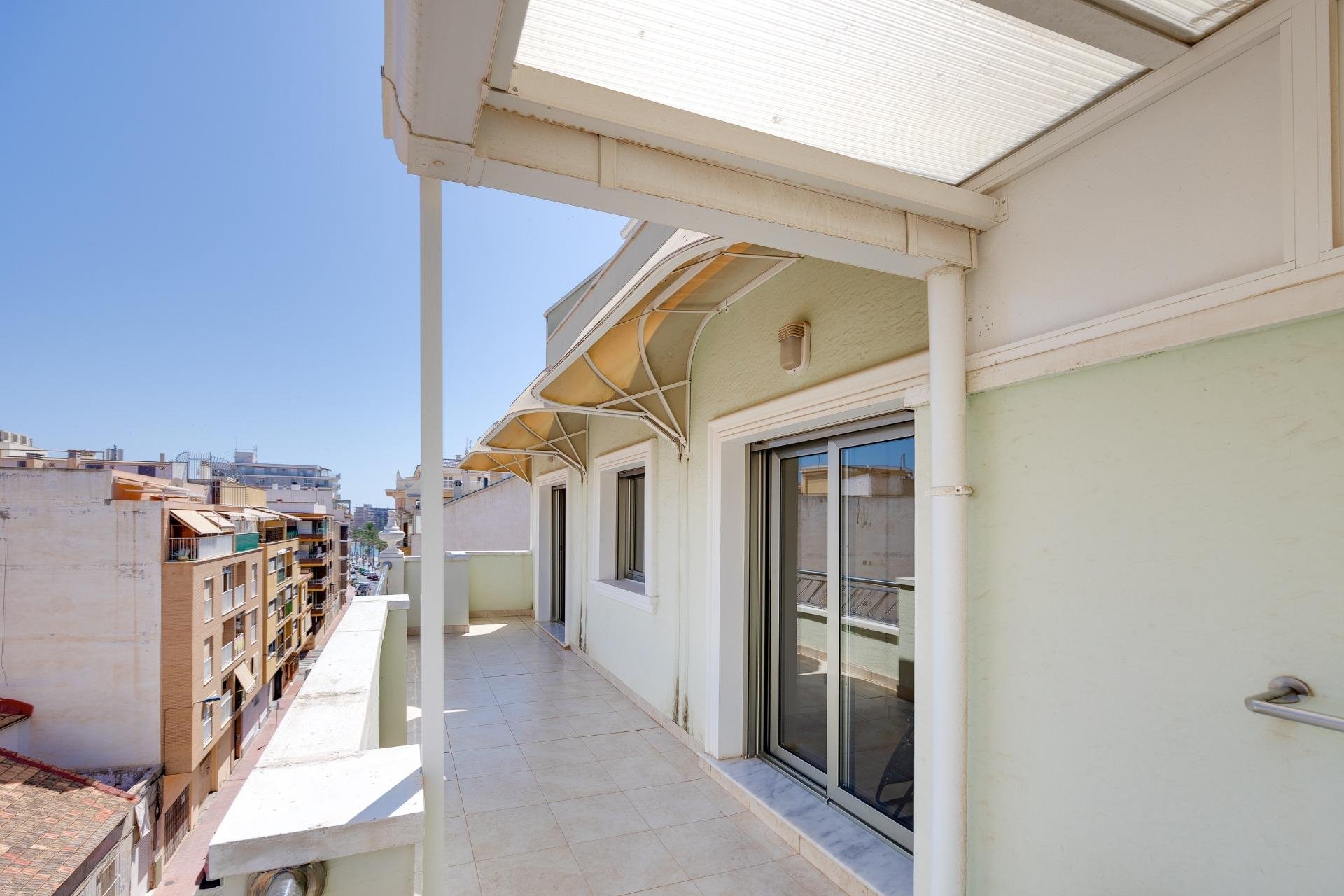 Wiederverkauf - Wohnung -
Torrevieja - Paseo Maritimo