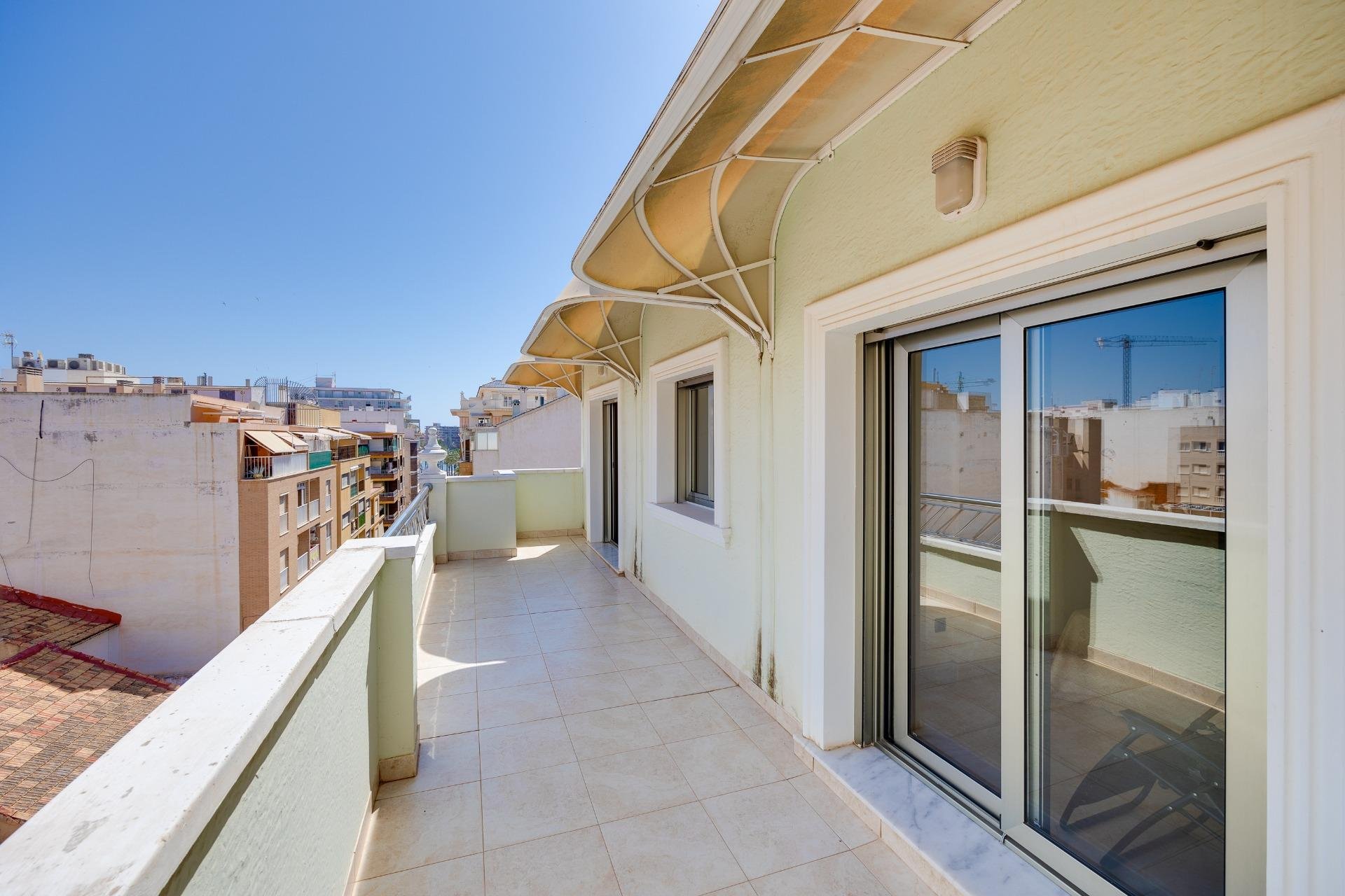 Wiederverkauf - Wohnung -
Torrevieja - Paseo Maritimo