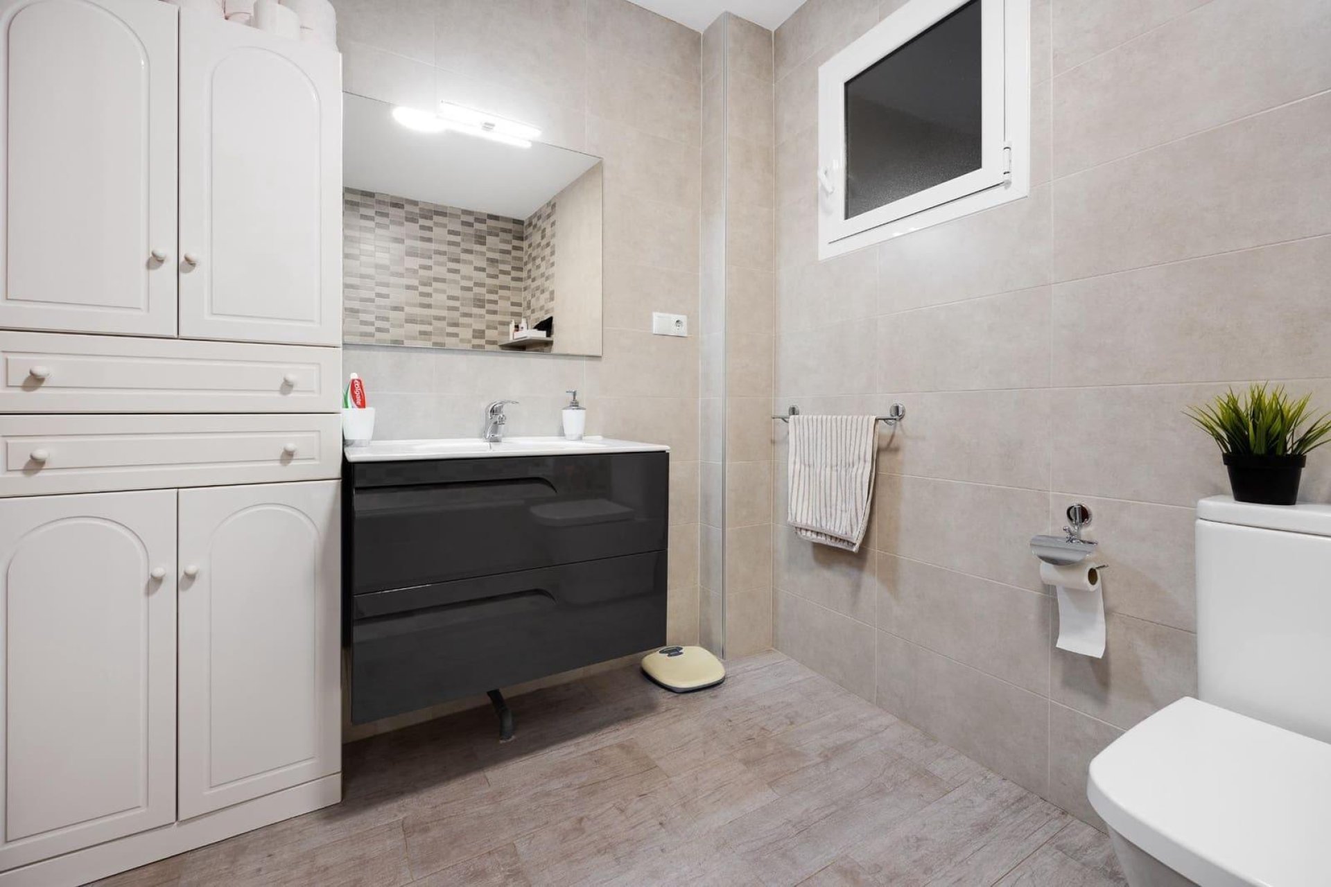 Wiederverkauf - Wohnung -
Torrevieja - Paseo Maritimo