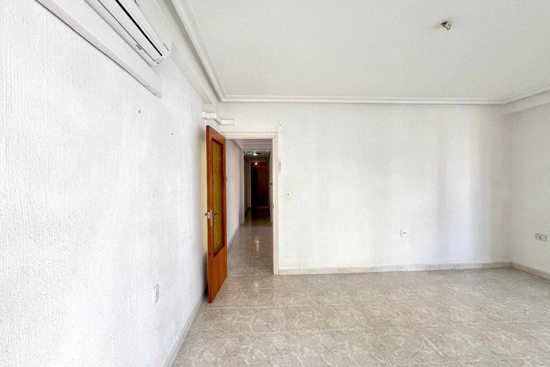 Wiederverkauf - Wohnung -
Torrevieja - Paseo Maritimo