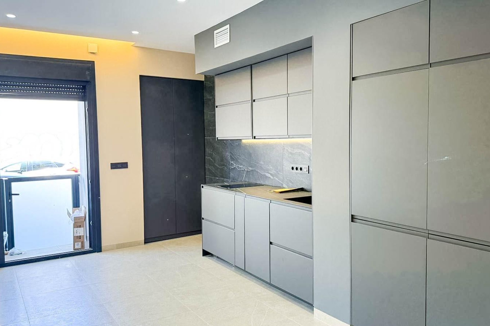 Wiederverkauf - Wohnung -
Torrevieja - Playa de los Locos