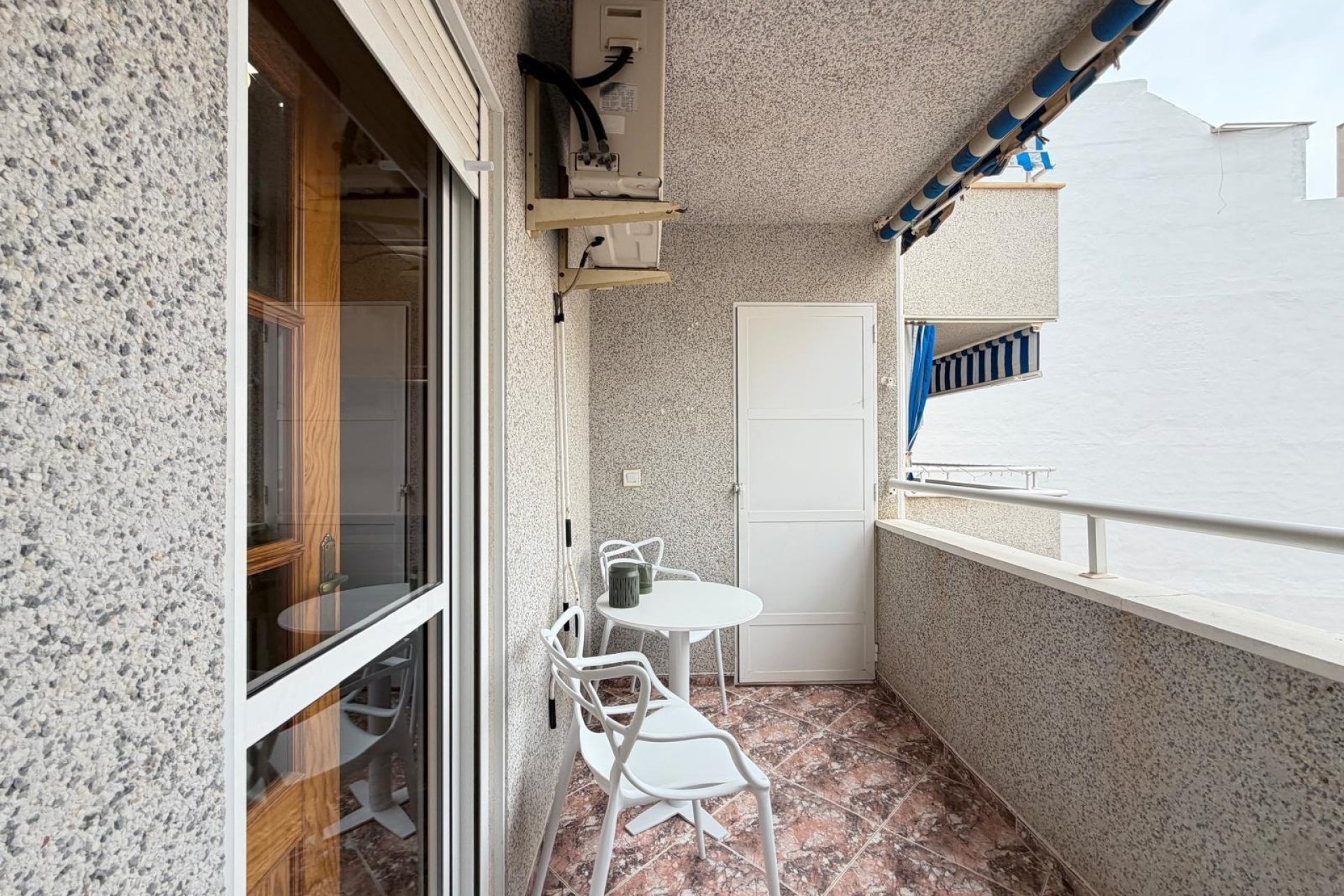 Wiederverkauf - Wohnung -
Torrevieja - Playa de los Locos