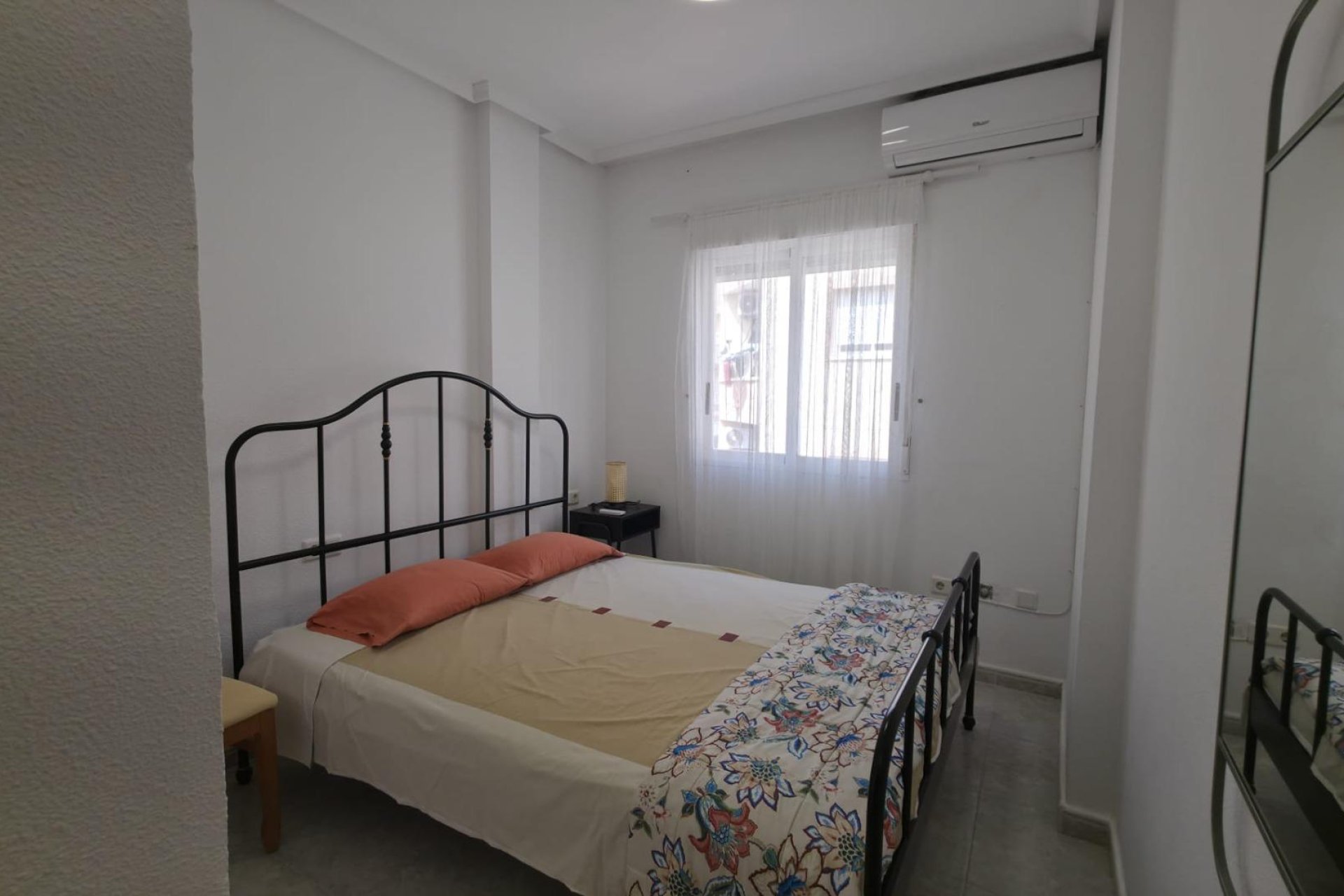 Wiederverkauf - Wohnung -
Torrevieja - Playa de los Locos