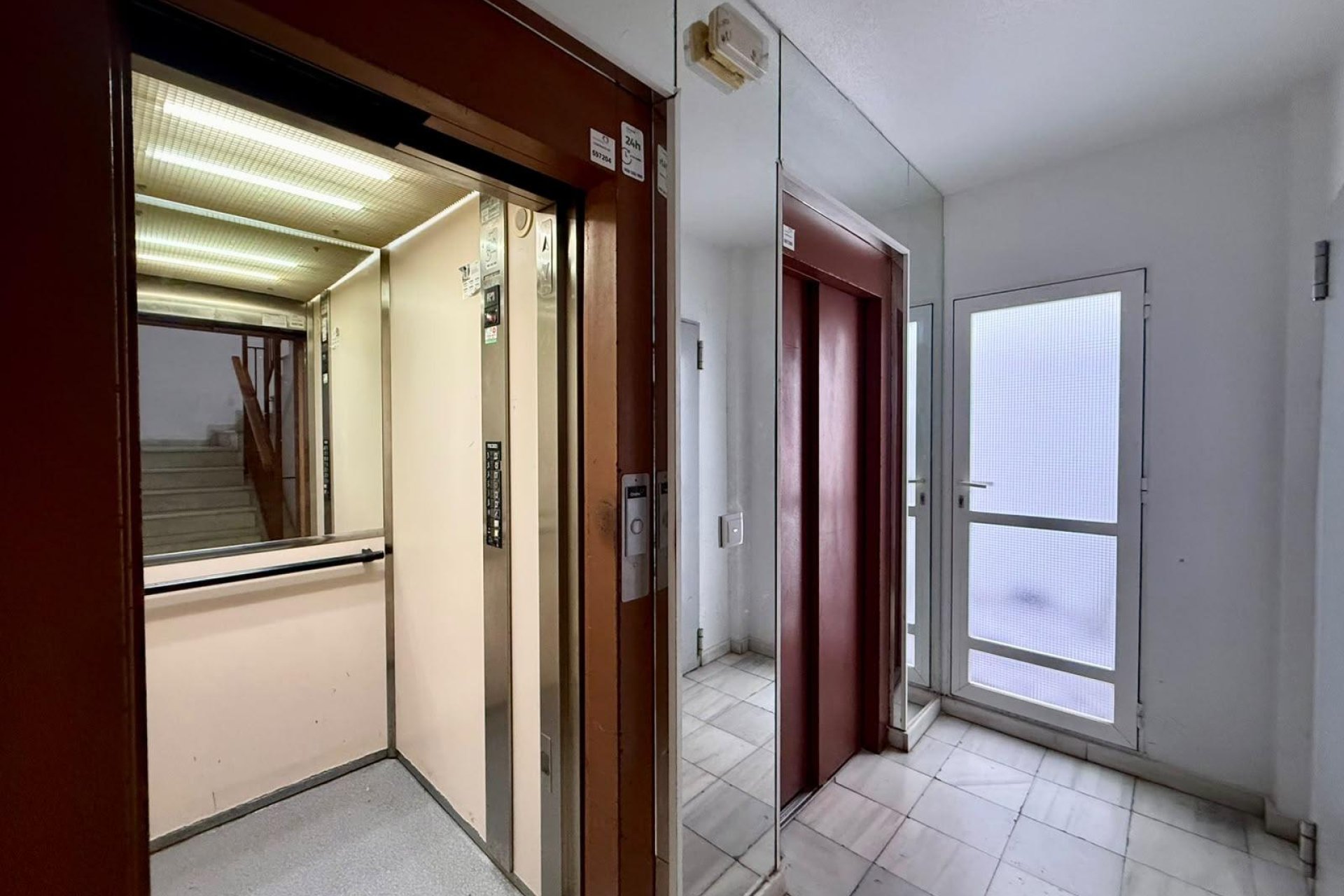 Wiederverkauf - Wohnung -
Torrevieja - Playa de los Locos
