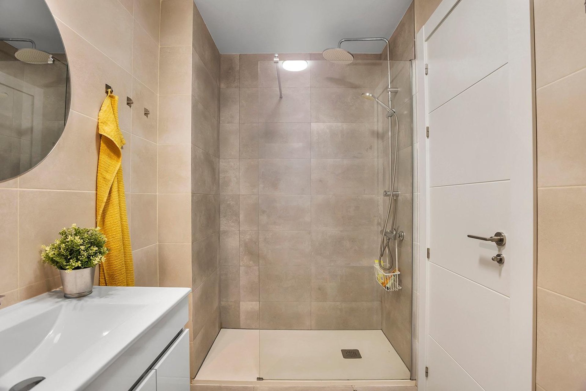 Wiederverkauf - Wohnung -
Torrevieja - Playa de los Locos